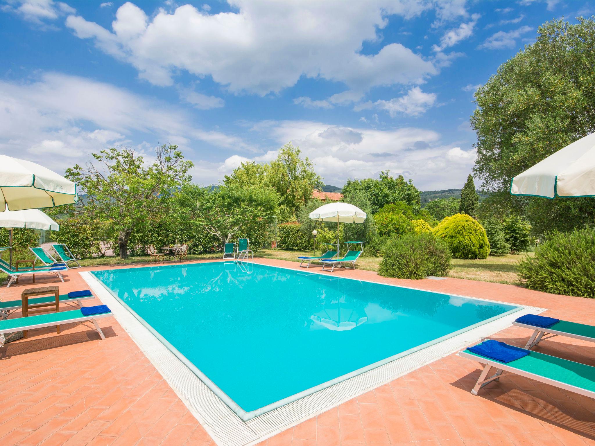 Photo 4 - Maison de 6 chambres à Vinci avec piscine privée et jardin