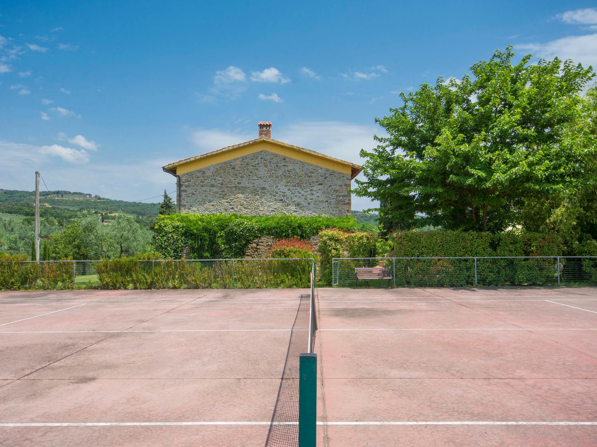 Foto 31 - Casa con 6 camere da letto a Vinci con piscina privata e giardino