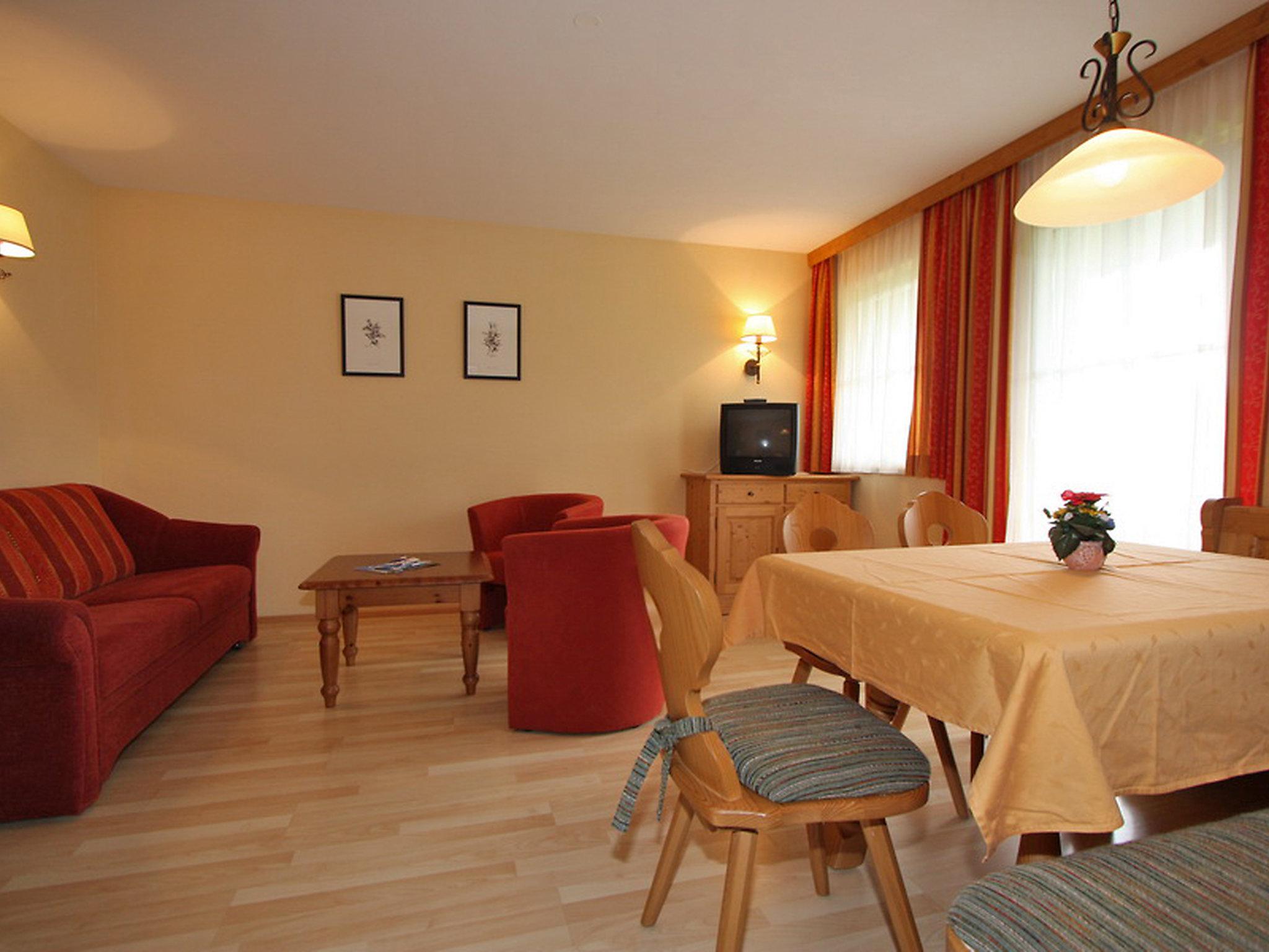 Photo 2 - Appartement de 2 chambres à Altenmarkt im Pongau avec jardin et vues sur la montagne