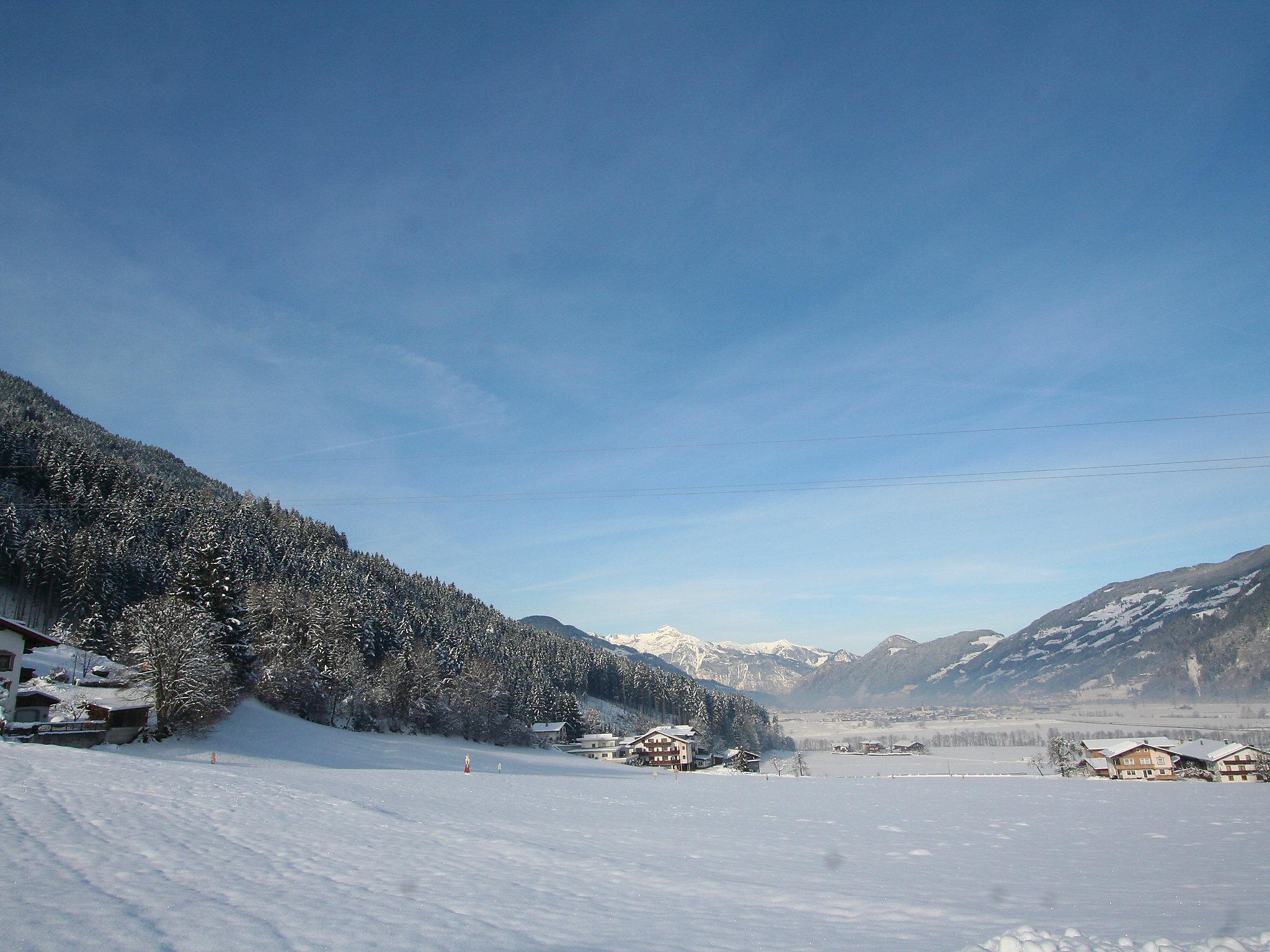 Foto 17 - Appartamento con 2 camere da letto a Ried im Zillertal con terrazza e vista sulle montagne