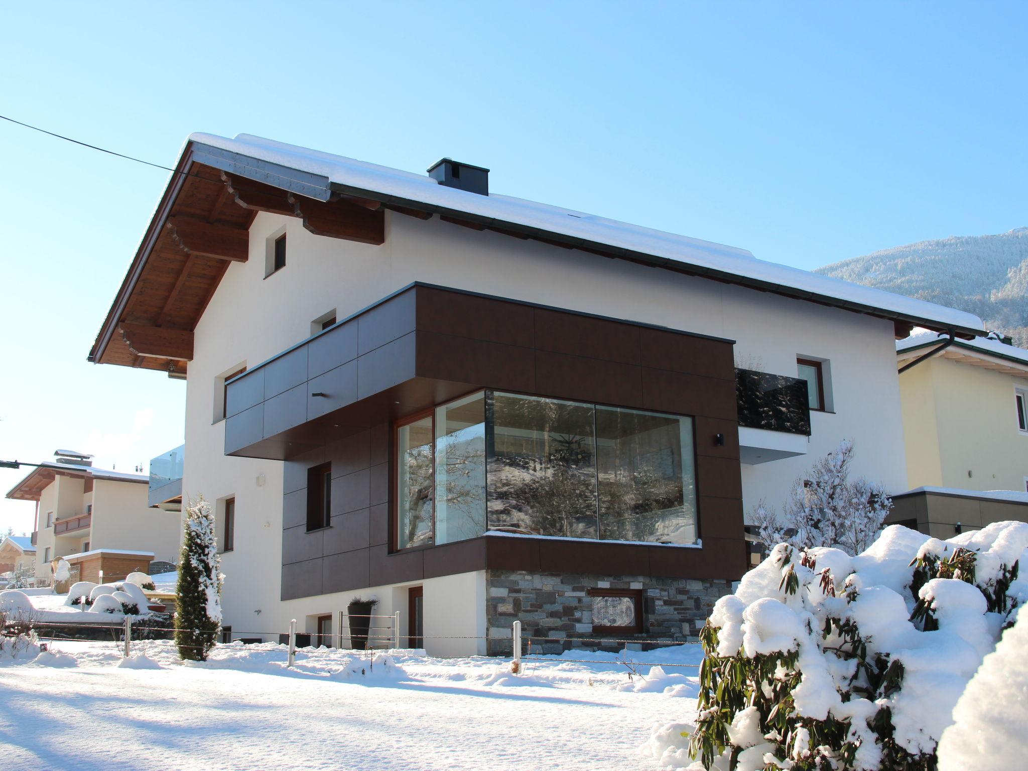 Photo 11 - Appartement de 2 chambres à Ried im Zillertal avec terrasse et vues sur la montagne