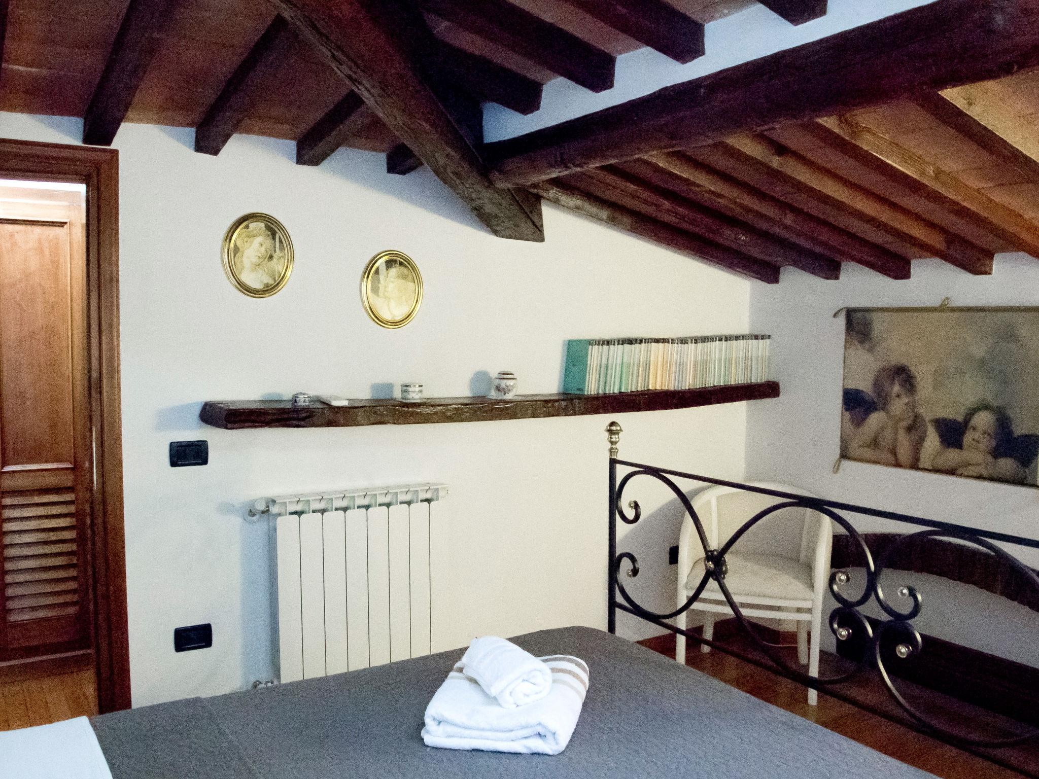 Foto 15 - Appartamento con 1 camera da letto a Firenze con terrazza