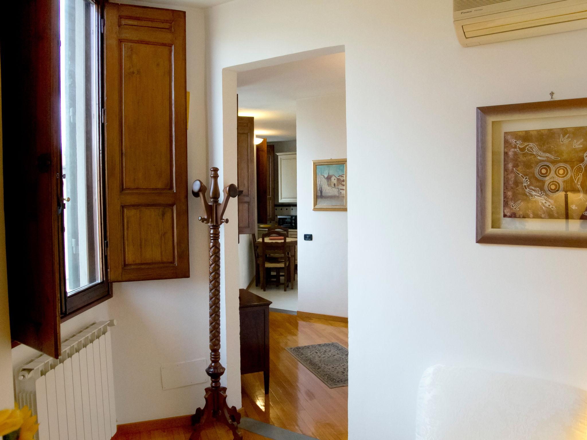Photo 13 - Appartement de 1 chambre à Florence avec terrasse