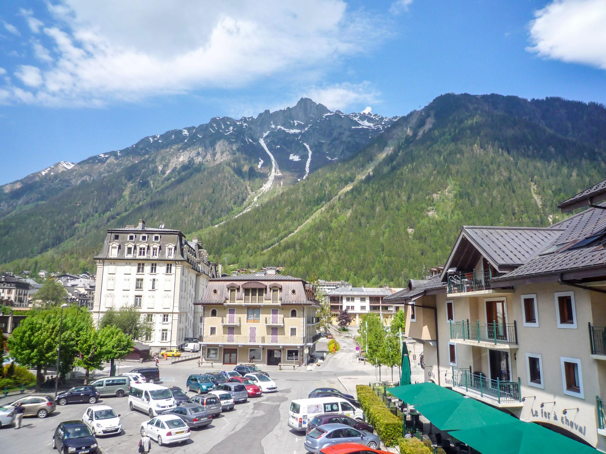Foto 11 - Apartamento de 1 habitación en Chamonix-Mont-Blanc con vistas a la montaña