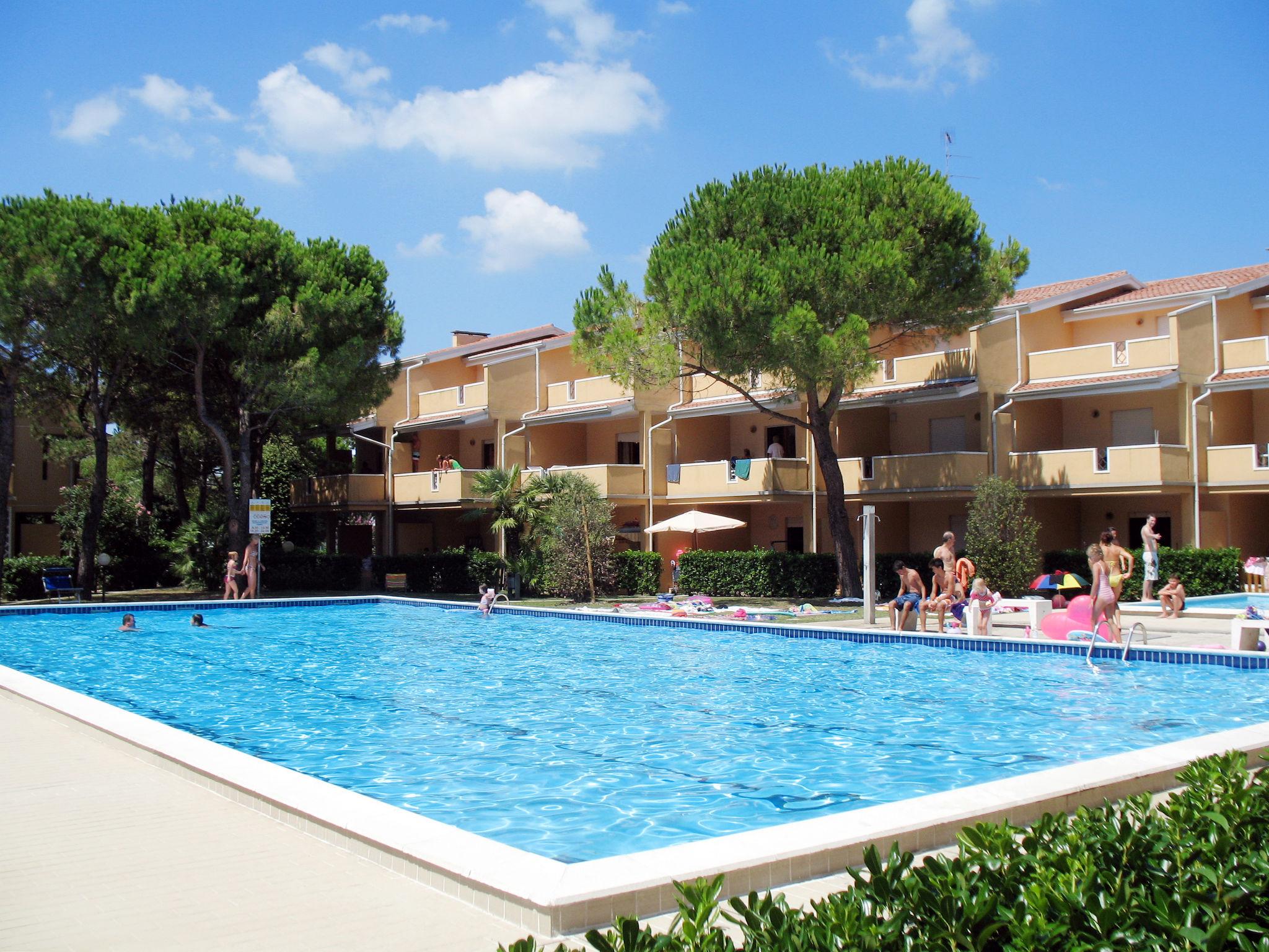 Foto 1 - Appartamento con 2 camere da letto a San Michele al Tagliamento con piscina e terrazza