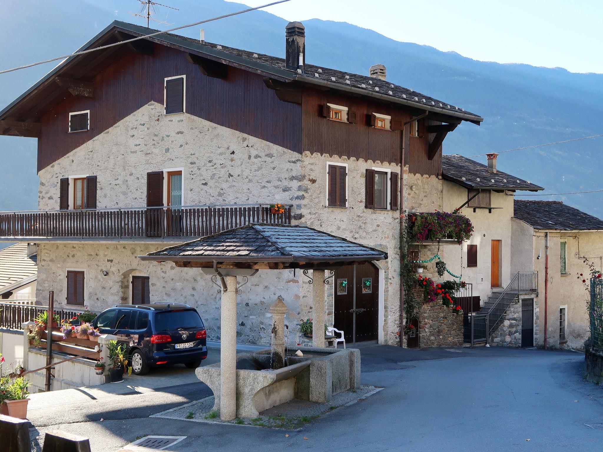 Foto 1 - Apartamento de 1 habitación en Mazzo di Valtellina con terraza y vistas a la montaña