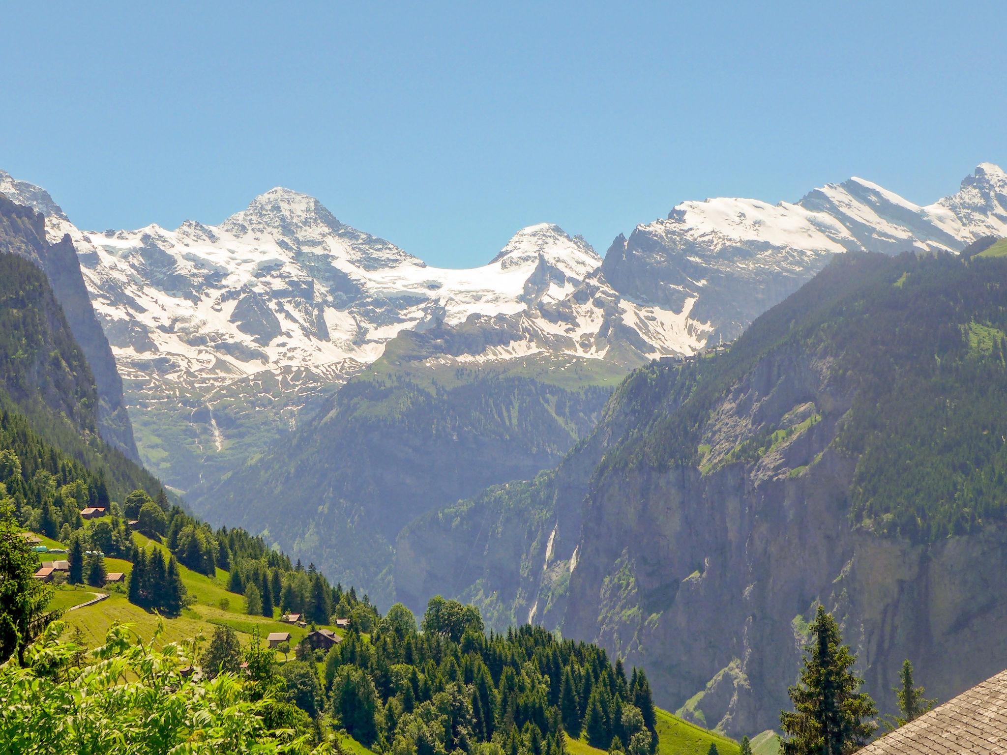 Photo 1 - Maison de 3 chambres à Lauterbrunnen avec terrasse et vues sur la montagne