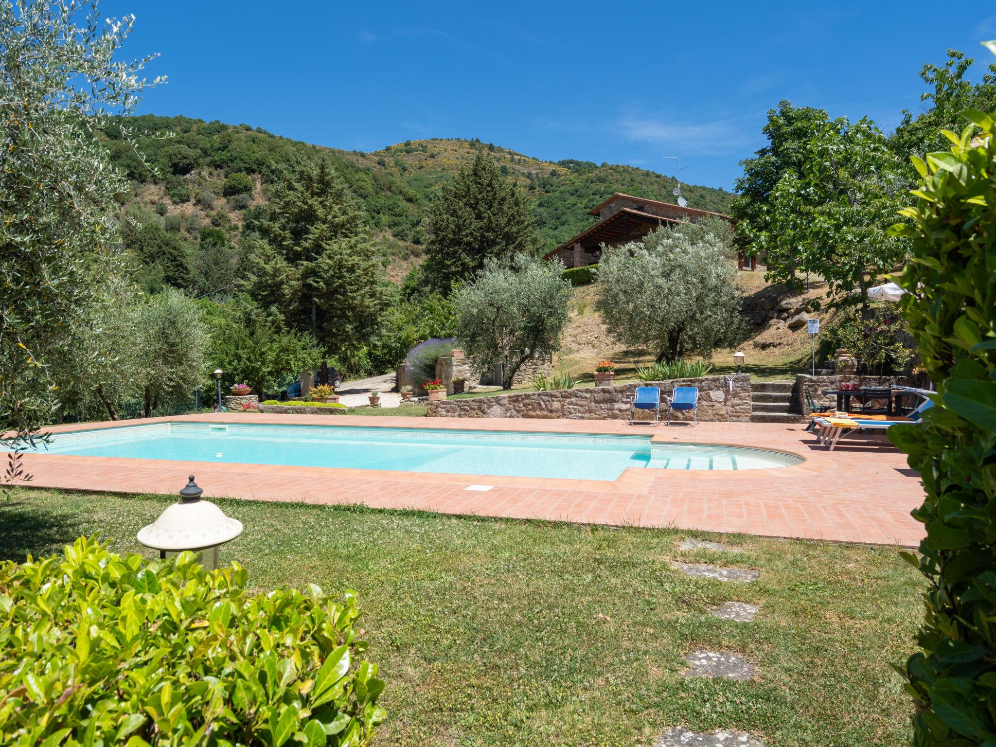 Foto 26 - Haus mit 2 Schlafzimmern in Castiglion Fiorentino mit privater pool und terrasse