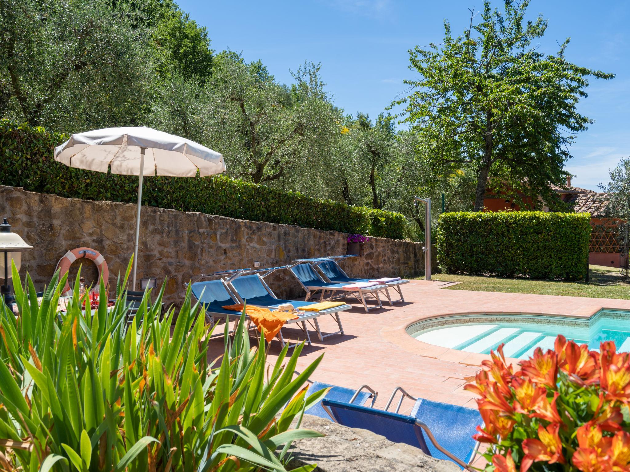 Photo 4 - 2 bedroom House in Castiglion Fiorentino with private pool and garden