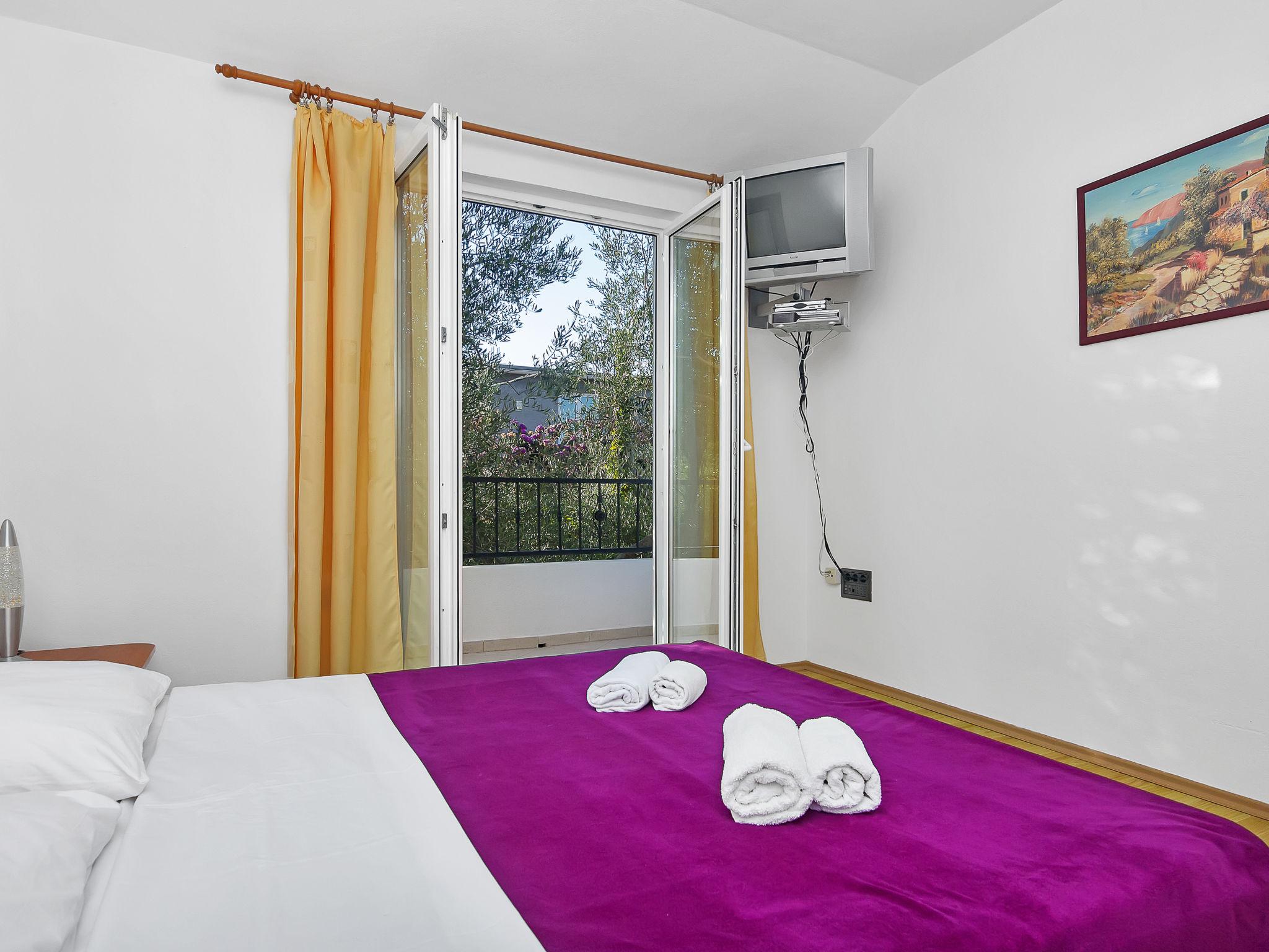 Foto 15 - Apartamento de 1 habitación en Jelsa con terraza y vistas al mar