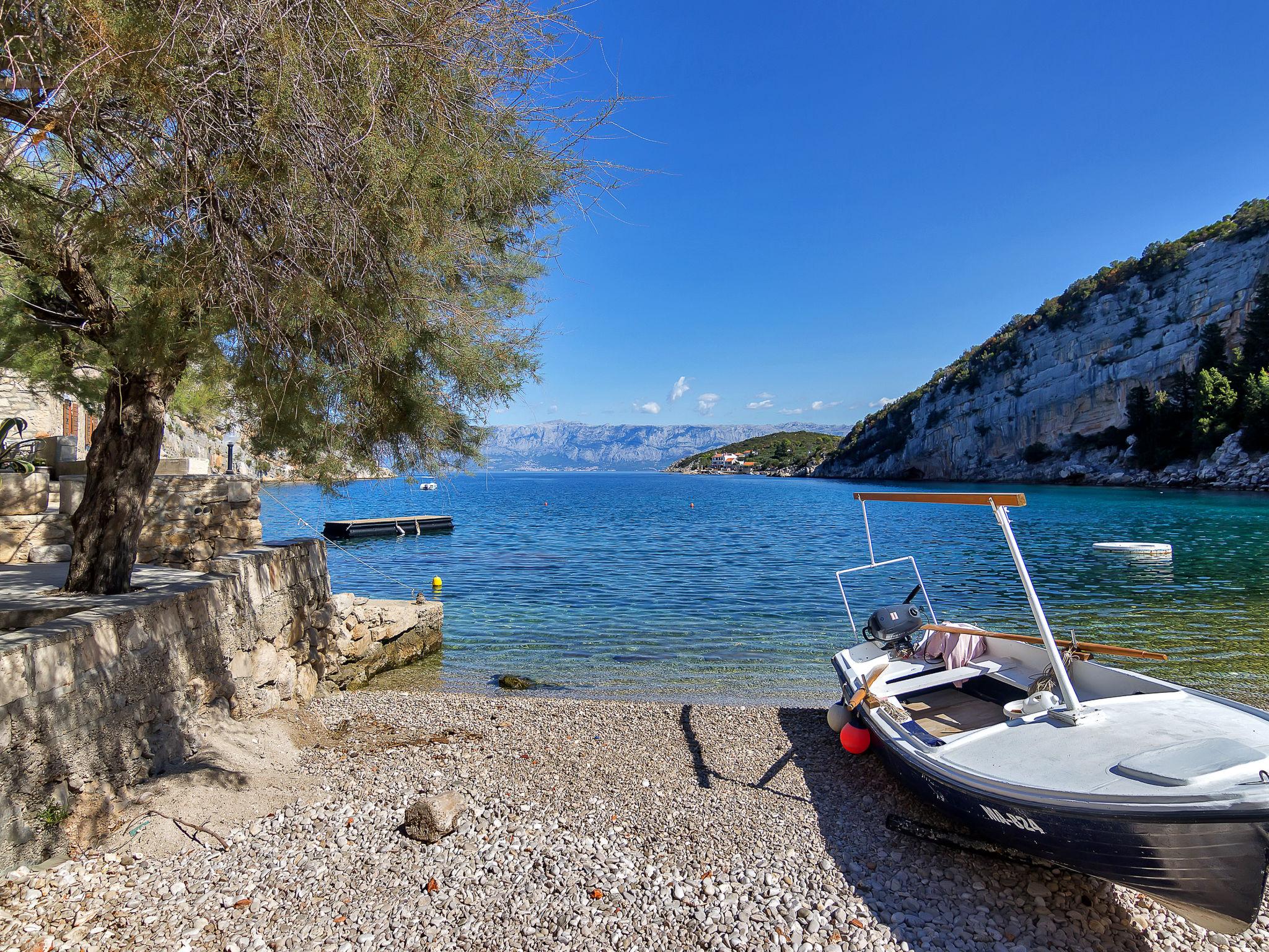 Foto 19 - Appartamento con 1 camera da letto a Jelsa con terrazza e vista mare