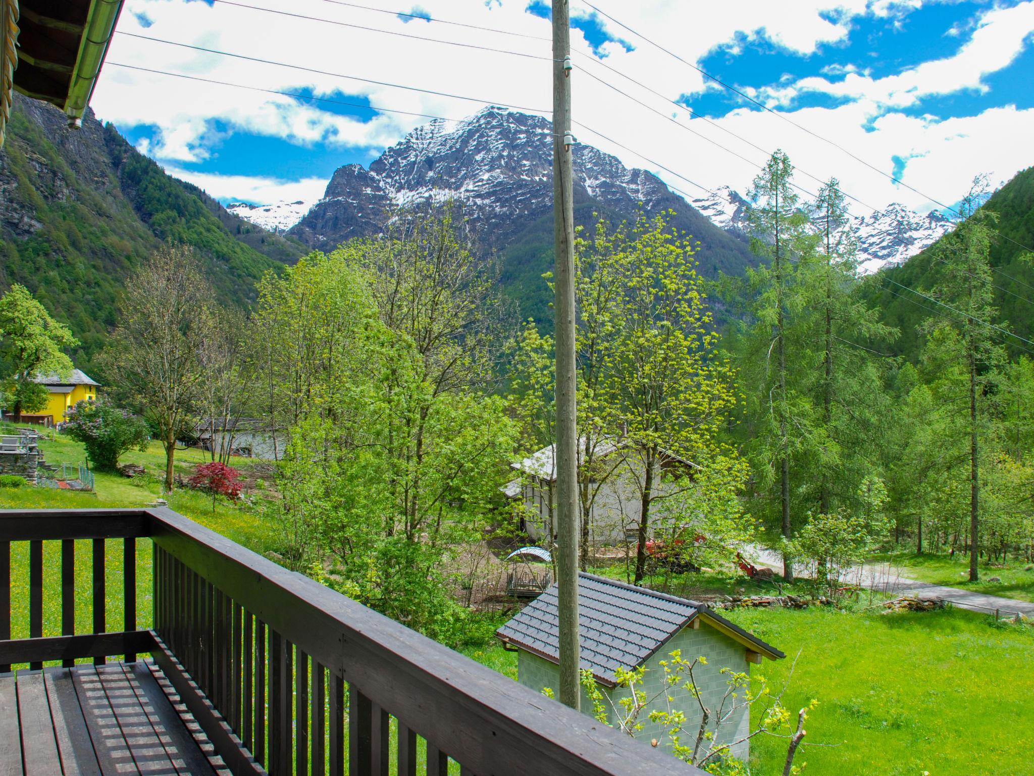 Foto 33 - Appartamento con 2 camere da letto a Sonogno con giardino e terrazza