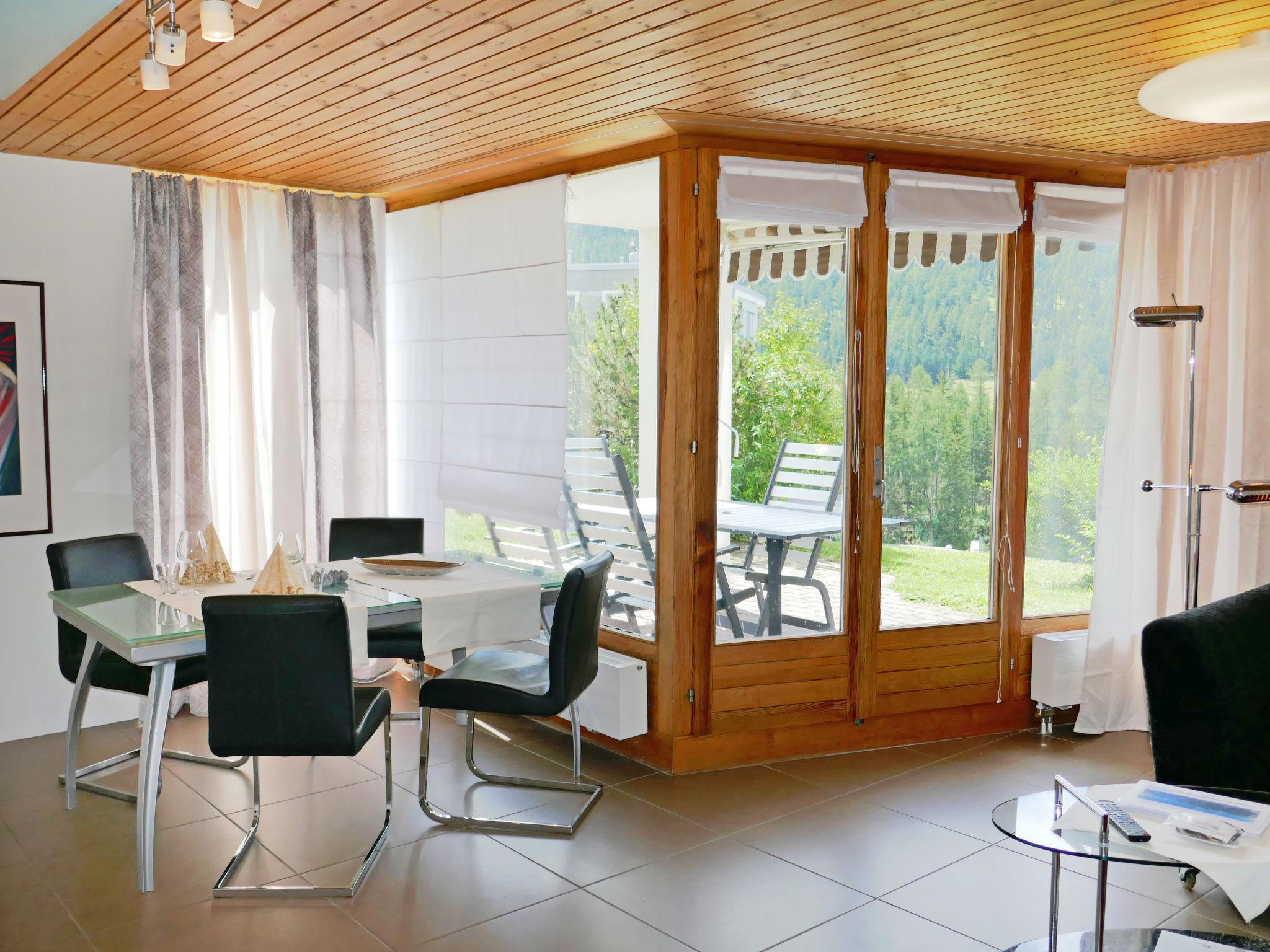 Foto 8 - Apartamento de 1 quarto em Pontresina com jardim e vista para a montanha