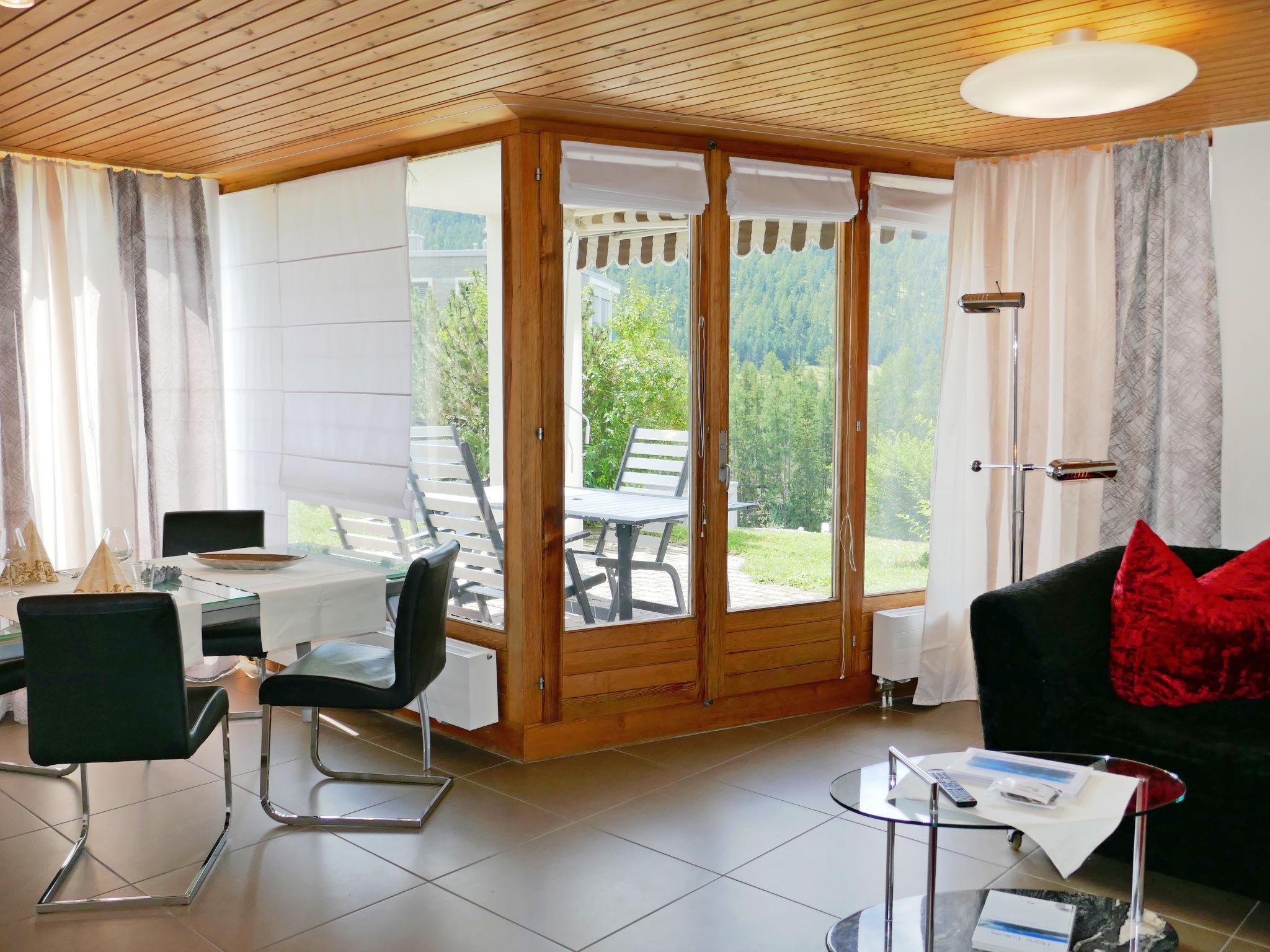 Foto 7 - Apartamento de 1 quarto em Pontresina com jardim e vista para a montanha