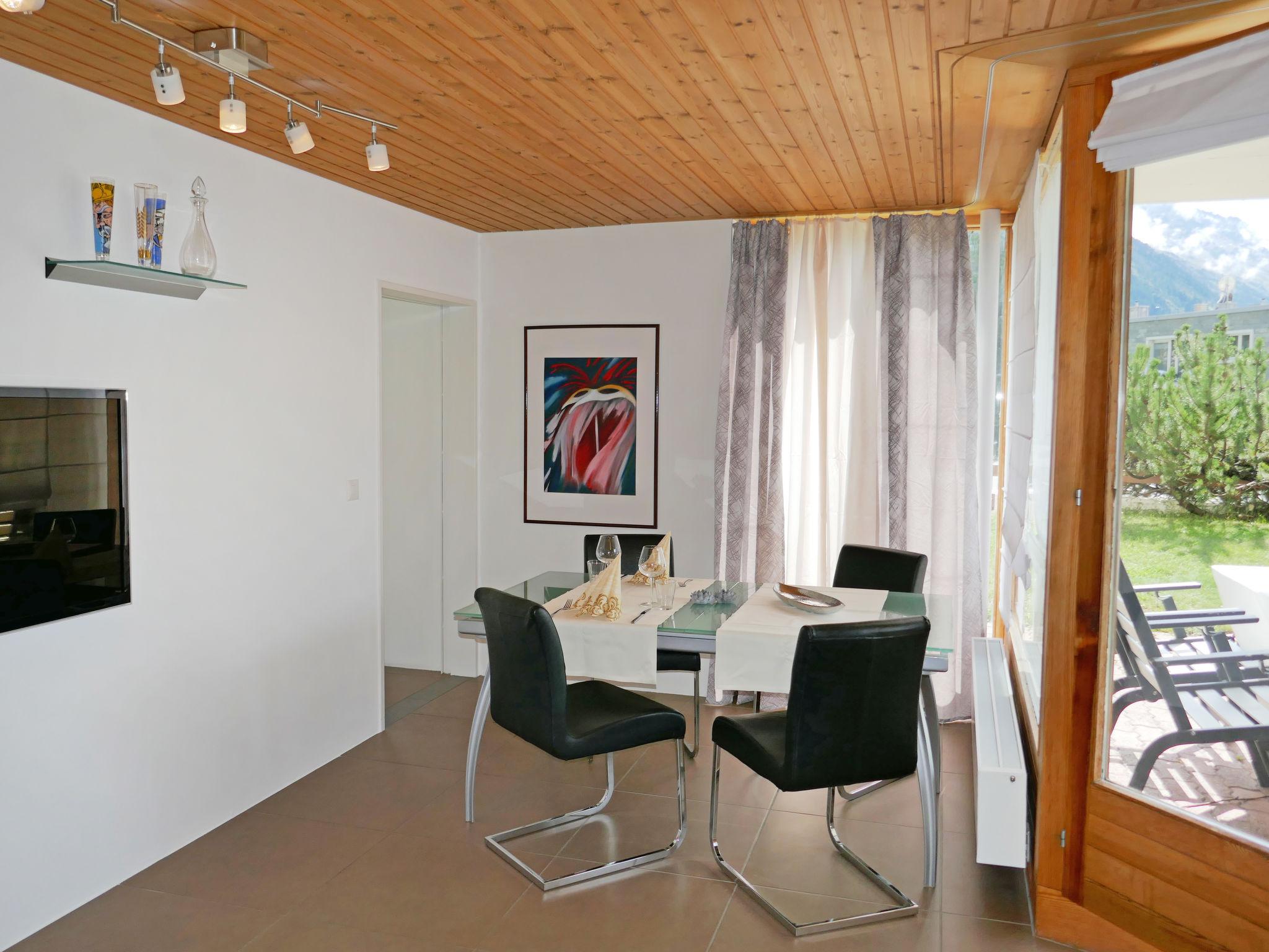 Foto 12 - Apartment mit 1 Schlafzimmer in Pontresina mit garten und blick auf die berge