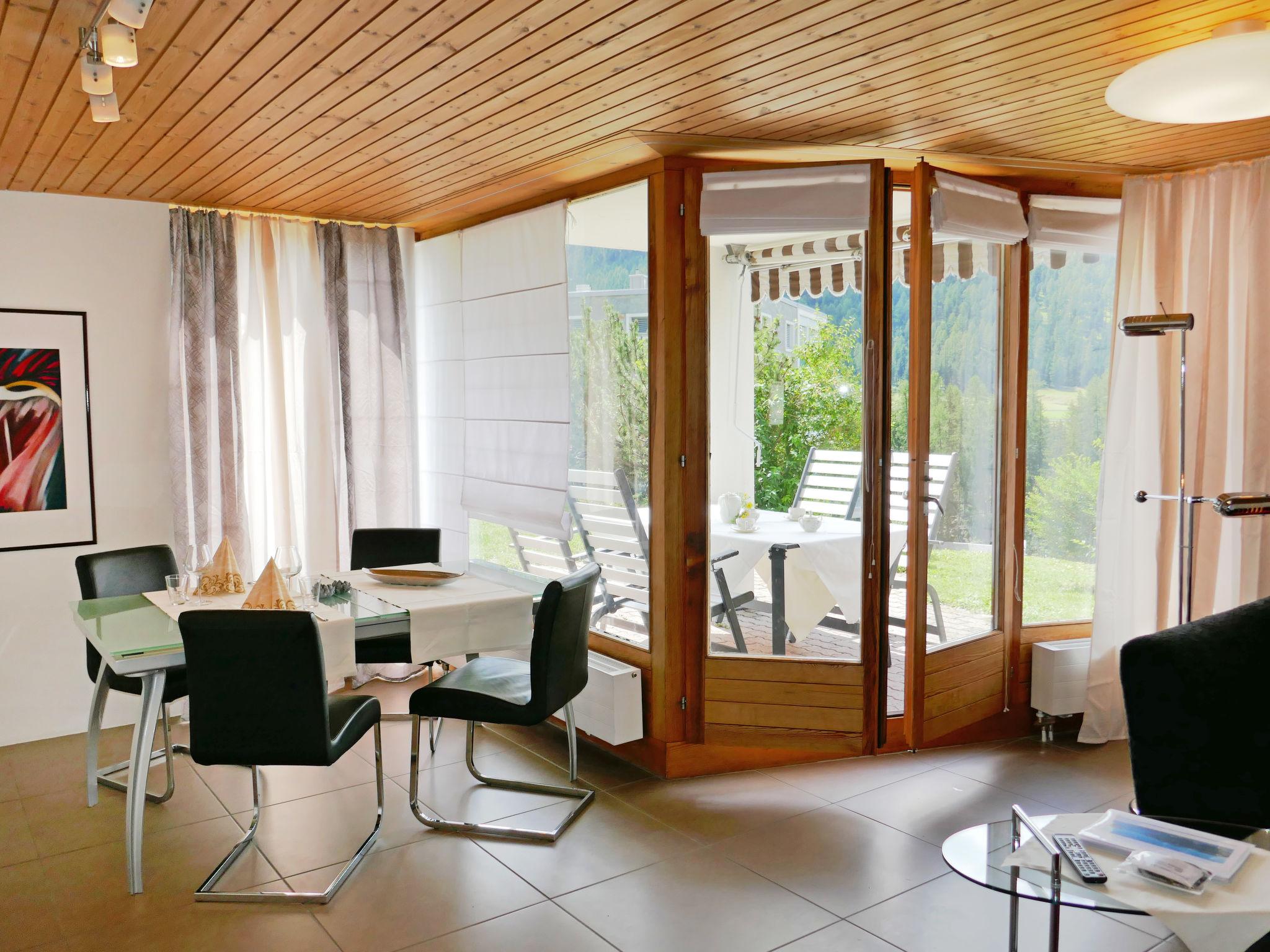 Photo 10 - 1 bedroom Apartment in Pontresina with garden and mountain view