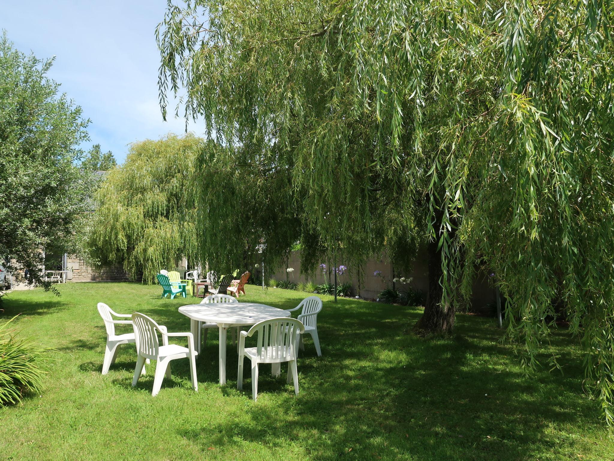 Photo 24 - Maison de 2 chambres à Plouhinec avec jardin et terrasse