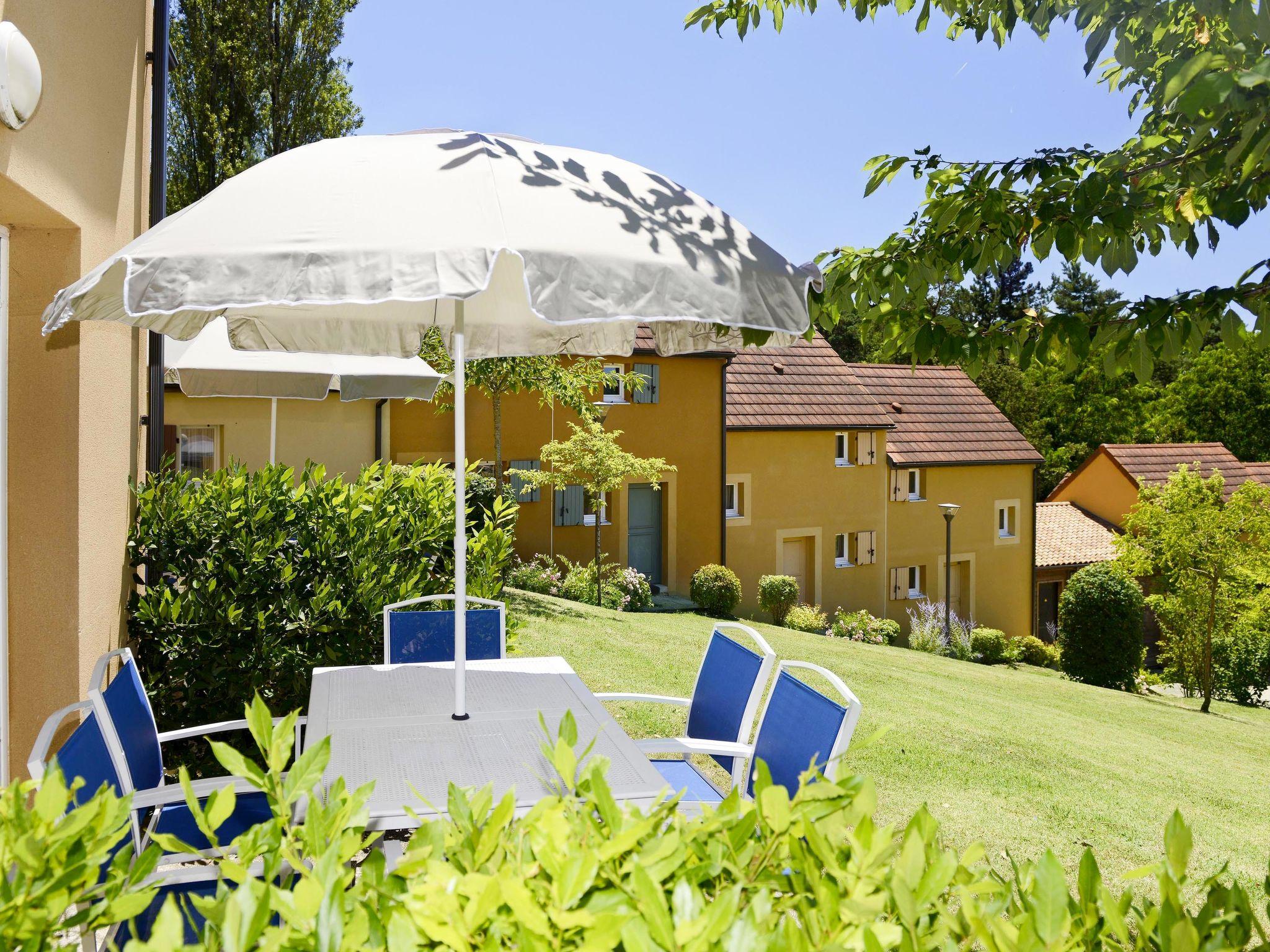 Photo 17 - Maison de 2 chambres à Sarlat-la-Canéda avec piscine et terrasse
