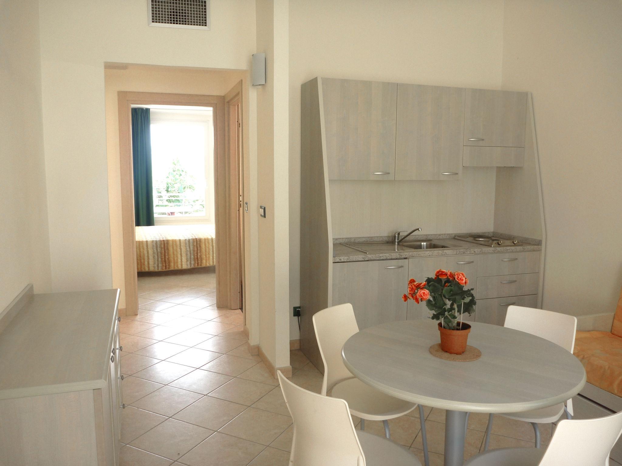Photo 9 - 1 bedroom Apartment in Imperia with swimming pool and sea view