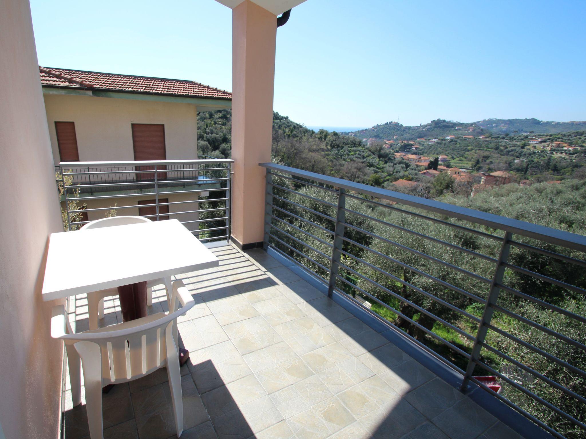 Photo 17 - 1 bedroom Apartment in Imperia with swimming pool and garden