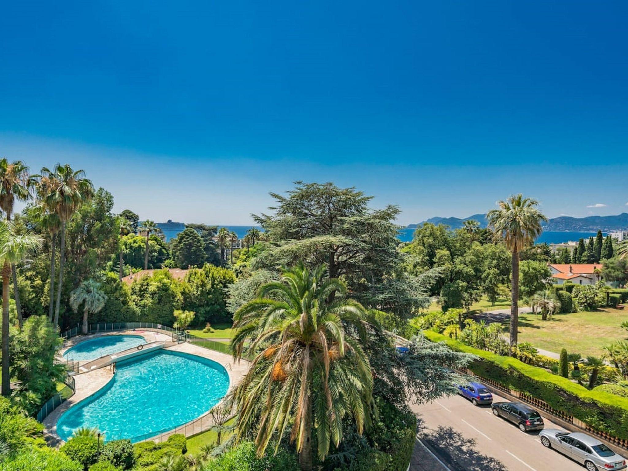 Foto 12 - Apartamento de 1 habitación en Cannes con piscina y vistas al mar