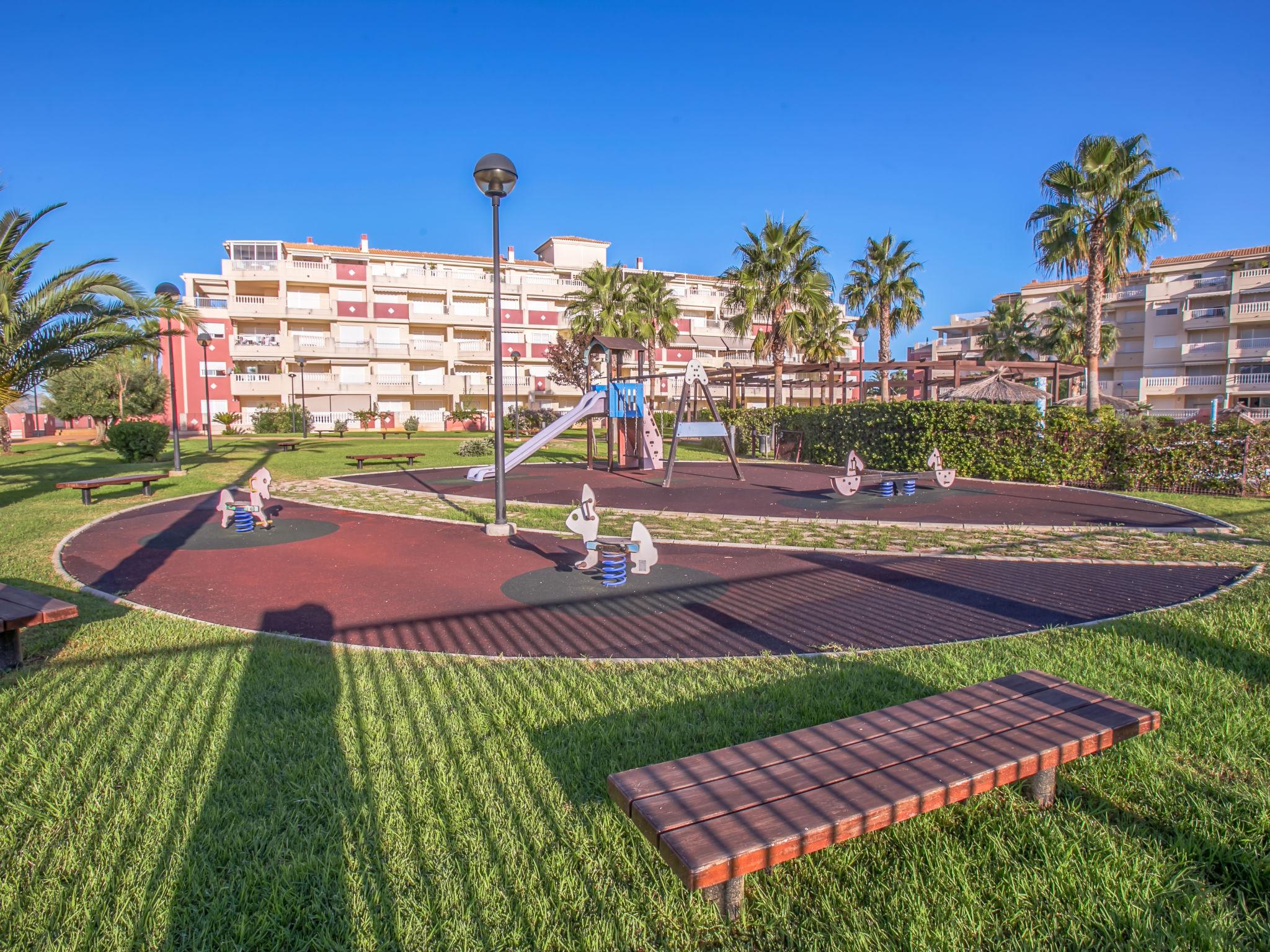 Foto 20 - Apartamento de 2 quartos em Dénia com piscina e vistas do mar