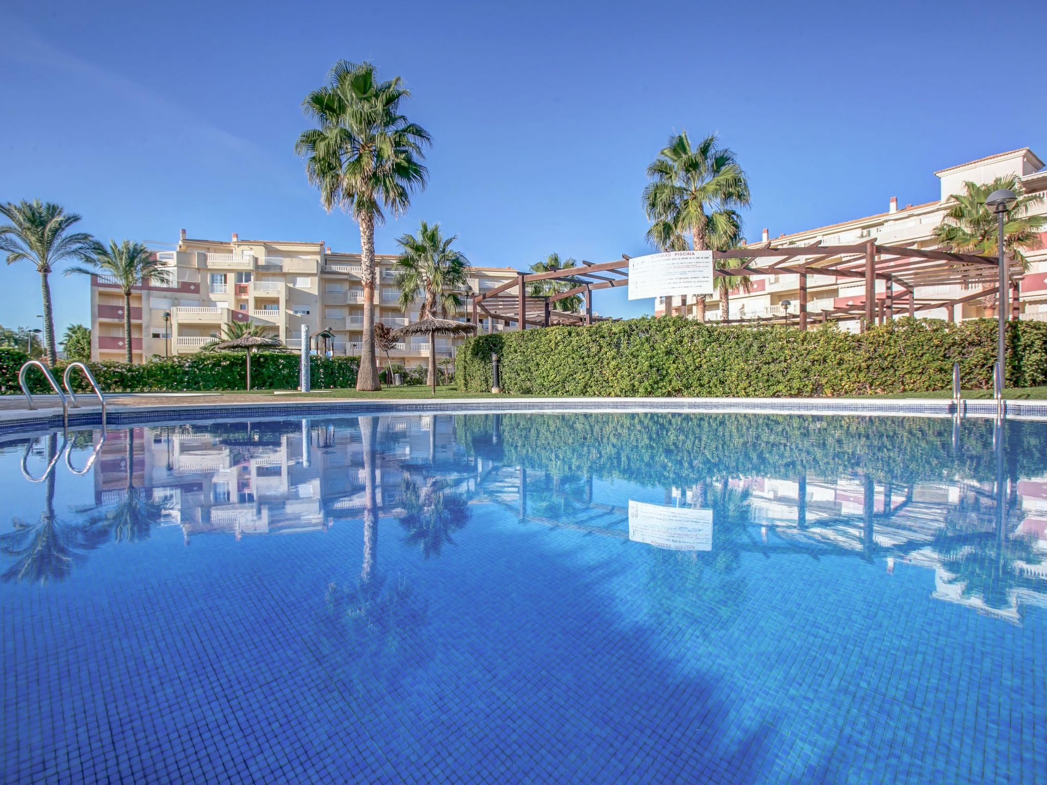 Foto 3 - Apartamento de 2 habitaciones en Dénia con piscina y vistas al mar