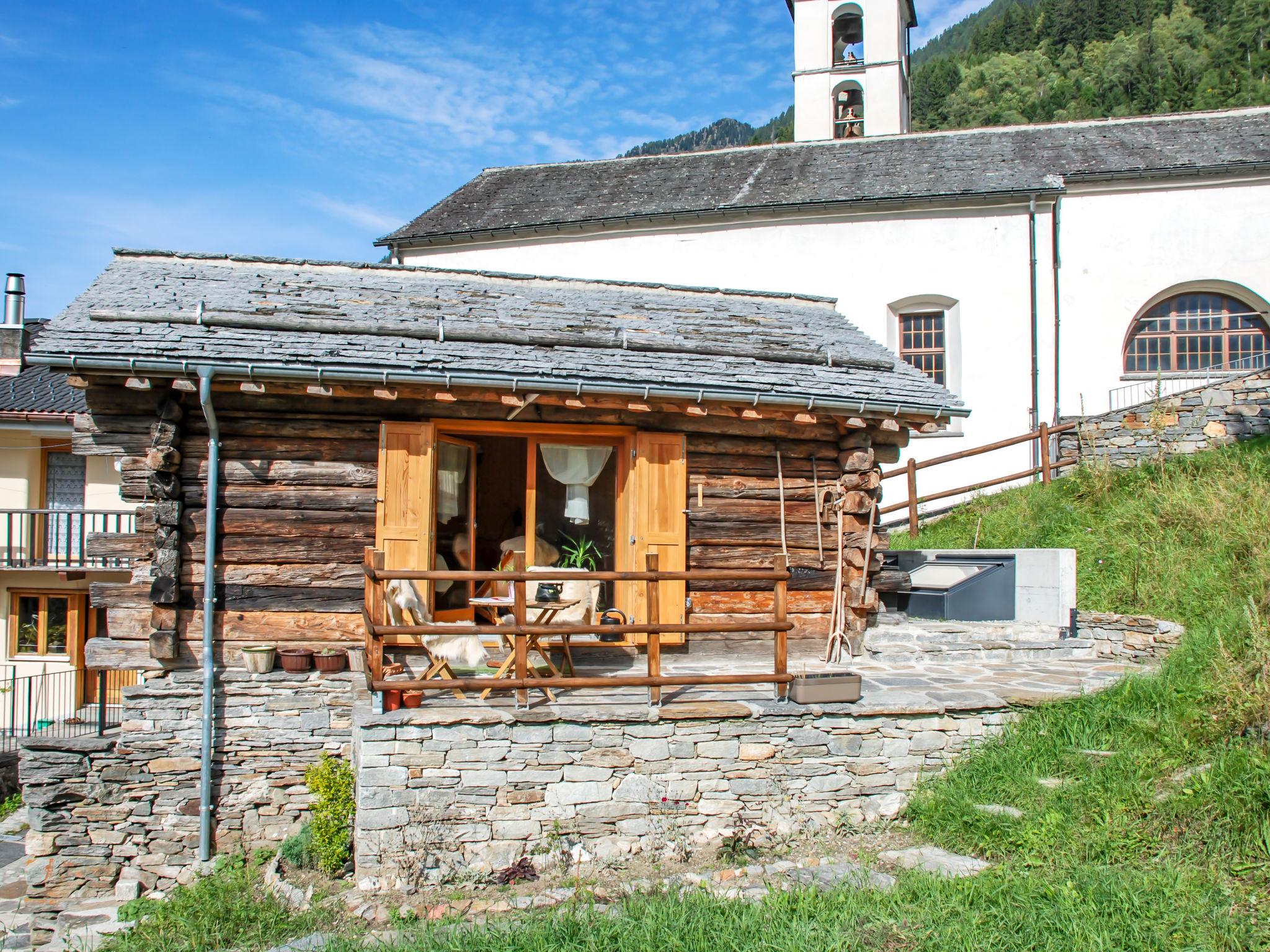 Photo 16 - Maison de 1 chambre à Calanca avec jardin et vues sur la montagne