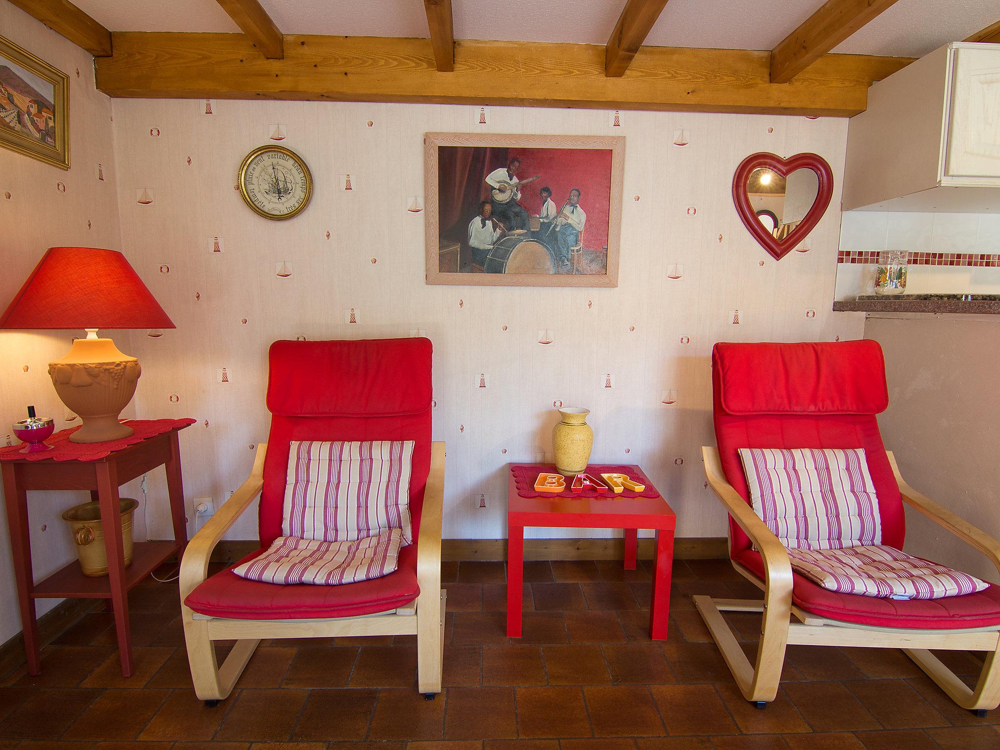 Photo 7 - Maison de 1 chambre à Cavalaire-sur-Mer avec piscine et vues à la mer