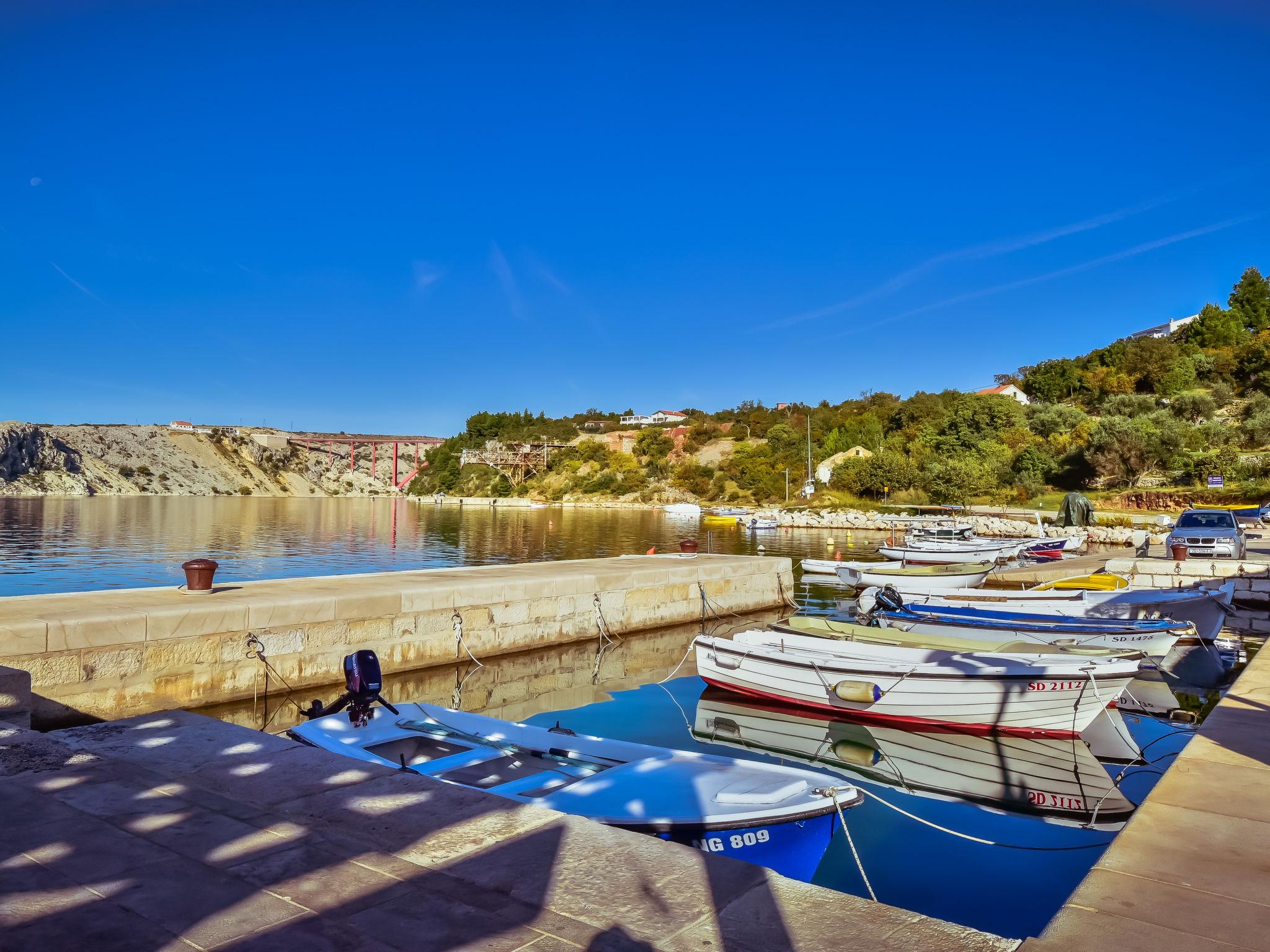 Photo 17 - Appartement de 3 chambres à Jasenice avec terrasse et vues à la mer