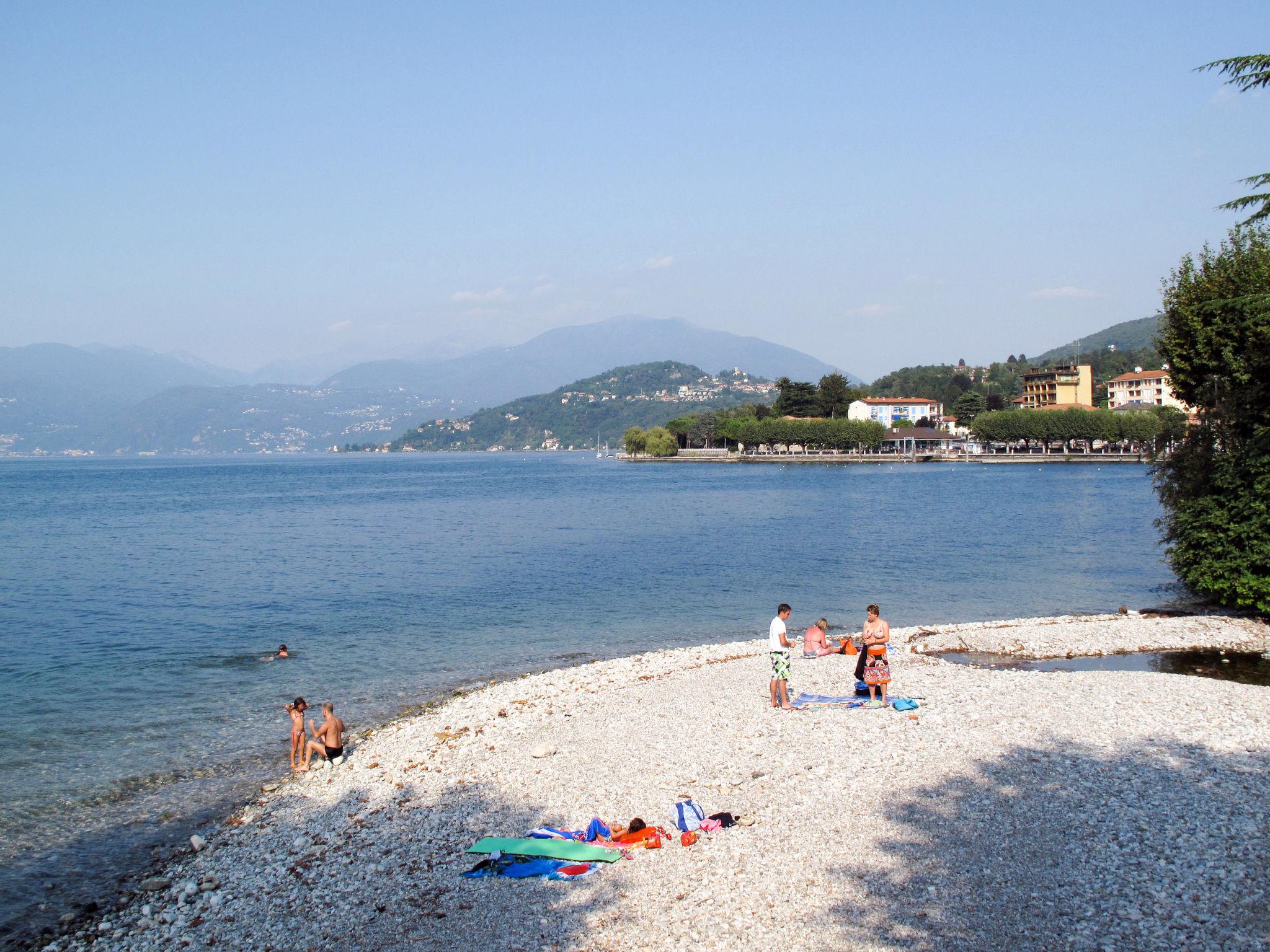 Photo 39 - 2 bedroom House in Porto Valtravaglia with swimming pool and mountain view