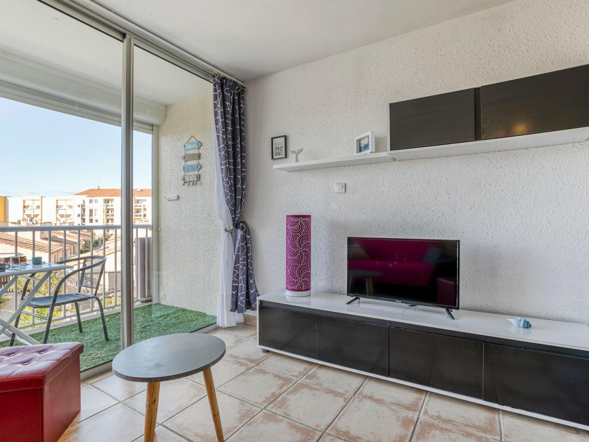 Foto 7 - Apartamento de 1 habitación en Le Grau-du-Roi con terraza y vistas al mar