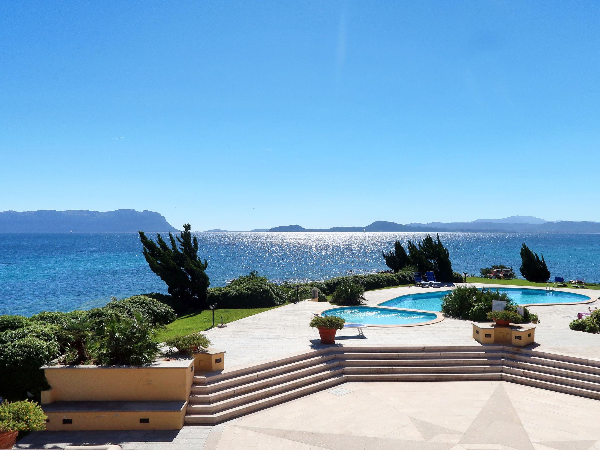 Photo 3 - Appartement de 1 chambre à Golfo Aranci avec piscine et jardin