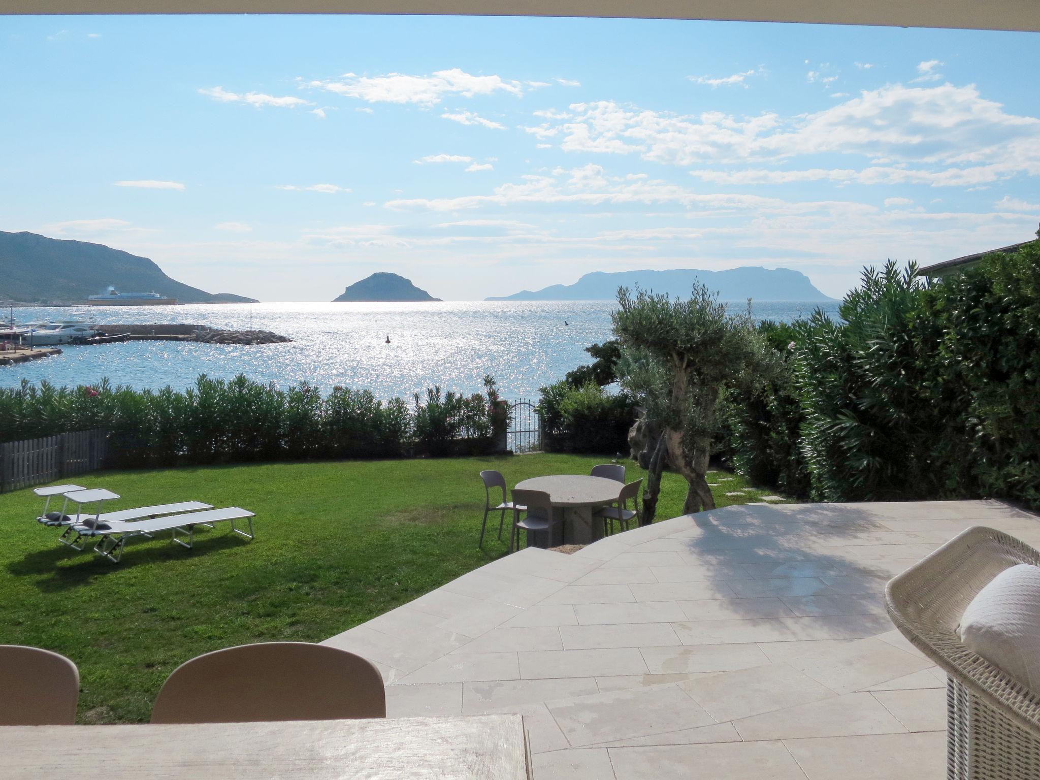 Photo 17 - Maison de 2 chambres à Golfo Aranci avec piscine et jardin