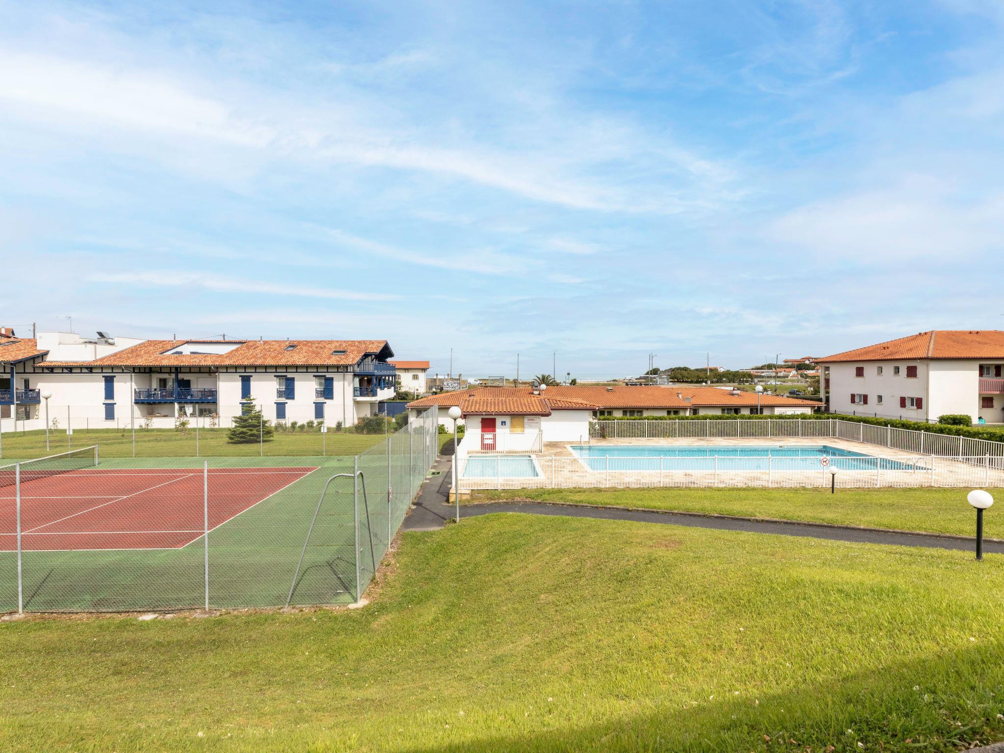 Foto 1 - Apartamento de 1 habitación en Bidart con piscina y vistas al mar