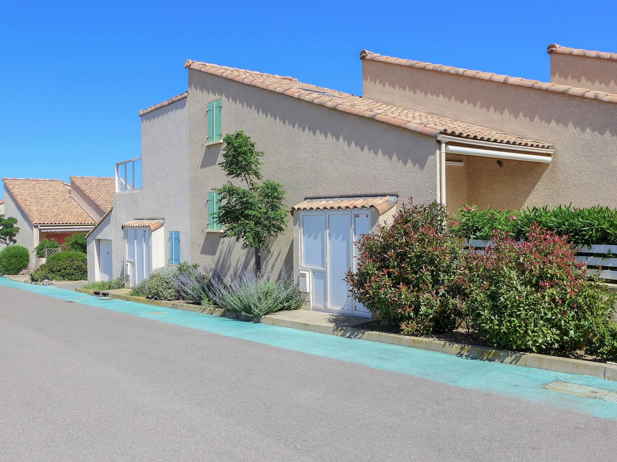 Photo 22 - Maison de 2 chambres à Fleury avec piscine et vues à la mer