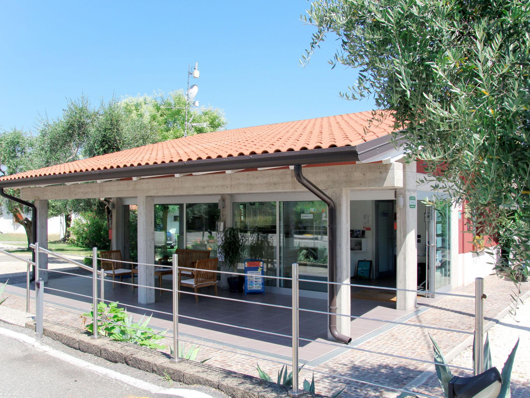 Photo 22 - Maison de 1 chambre à Manerba del Garda avec piscine et jardin