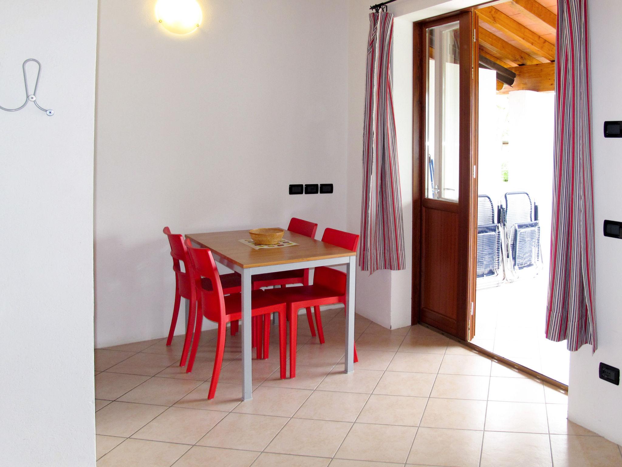 Photo 4 - 1 bedroom House in Manerba del Garda with swimming pool and garden