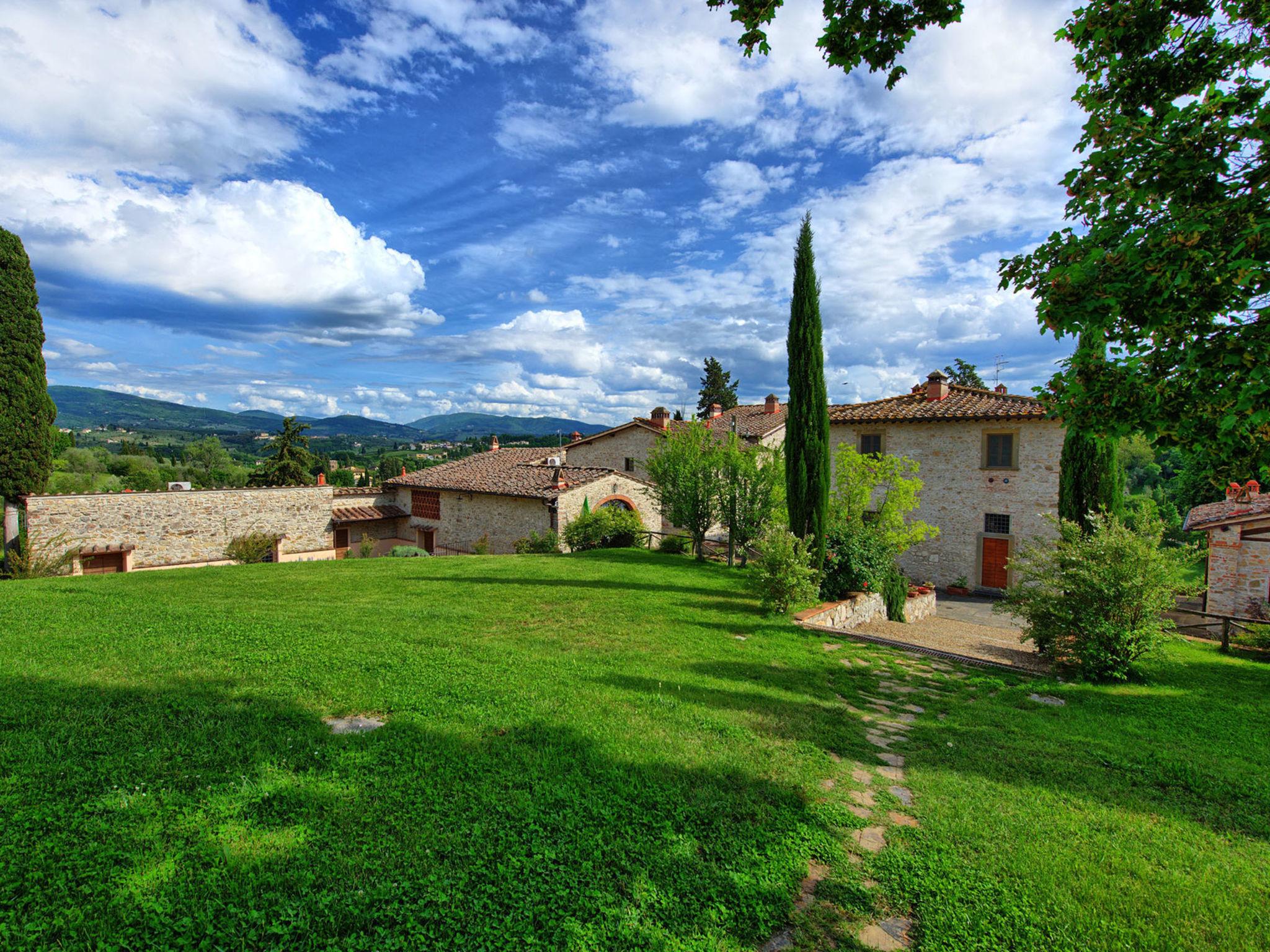 Foto 1 - Haus mit 1 Schlafzimmer in Bagno a Ripoli mit schwimmbad und garten