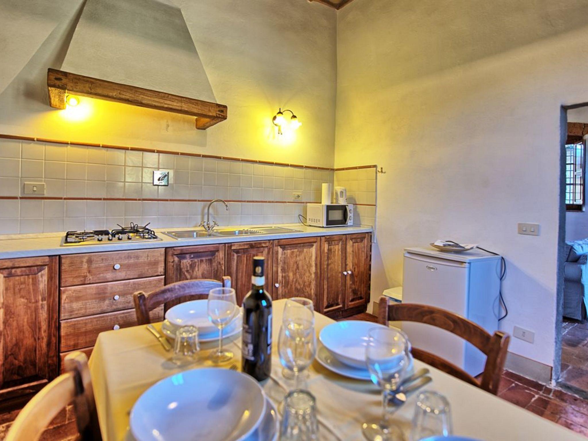 Photo 4 - 2 bedroom Apartment in Bagno a Ripoli with swimming pool and garden