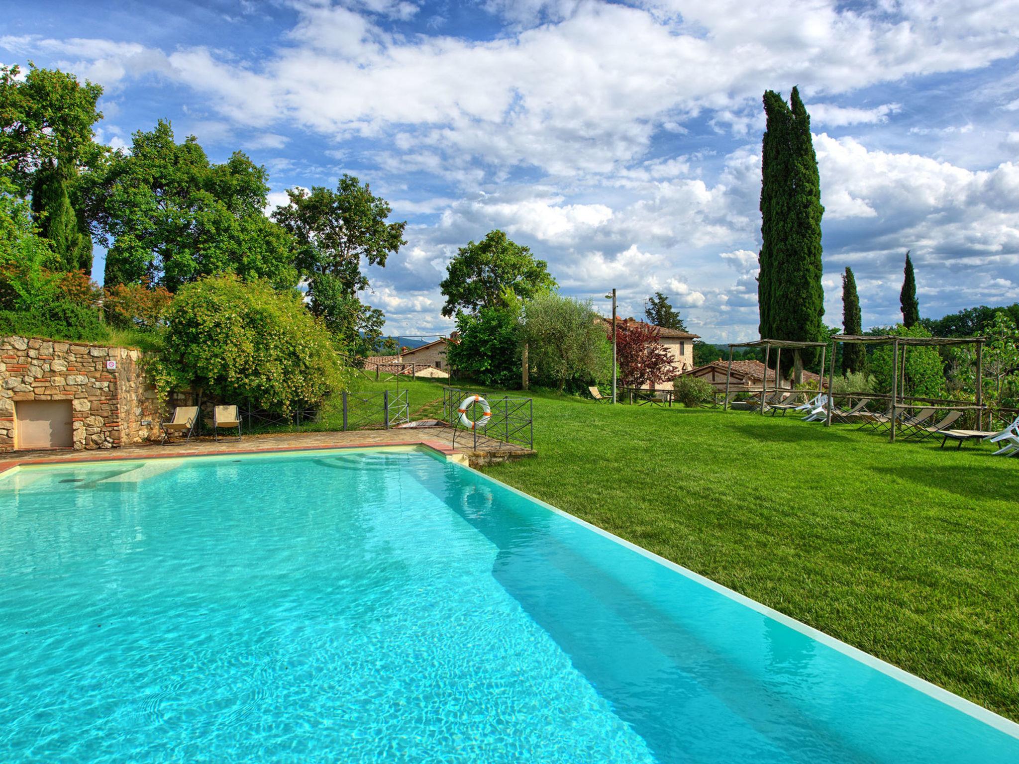 Foto 14 - Haus mit 1 Schlafzimmer in Bagno a Ripoli mit schwimmbad und garten