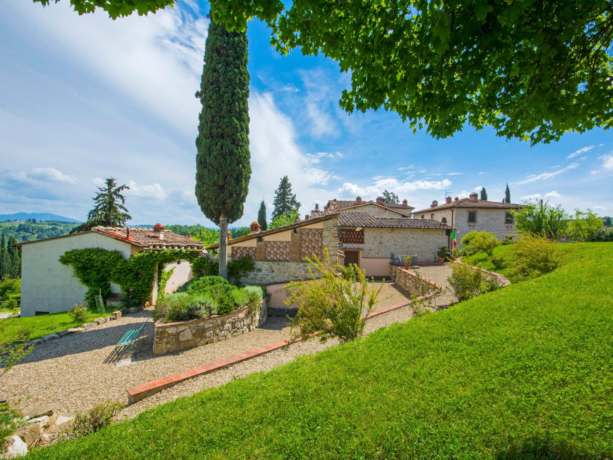 Foto 18 - Appartamento con 2 camere da letto a Bagno a Ripoli con piscina e giardino