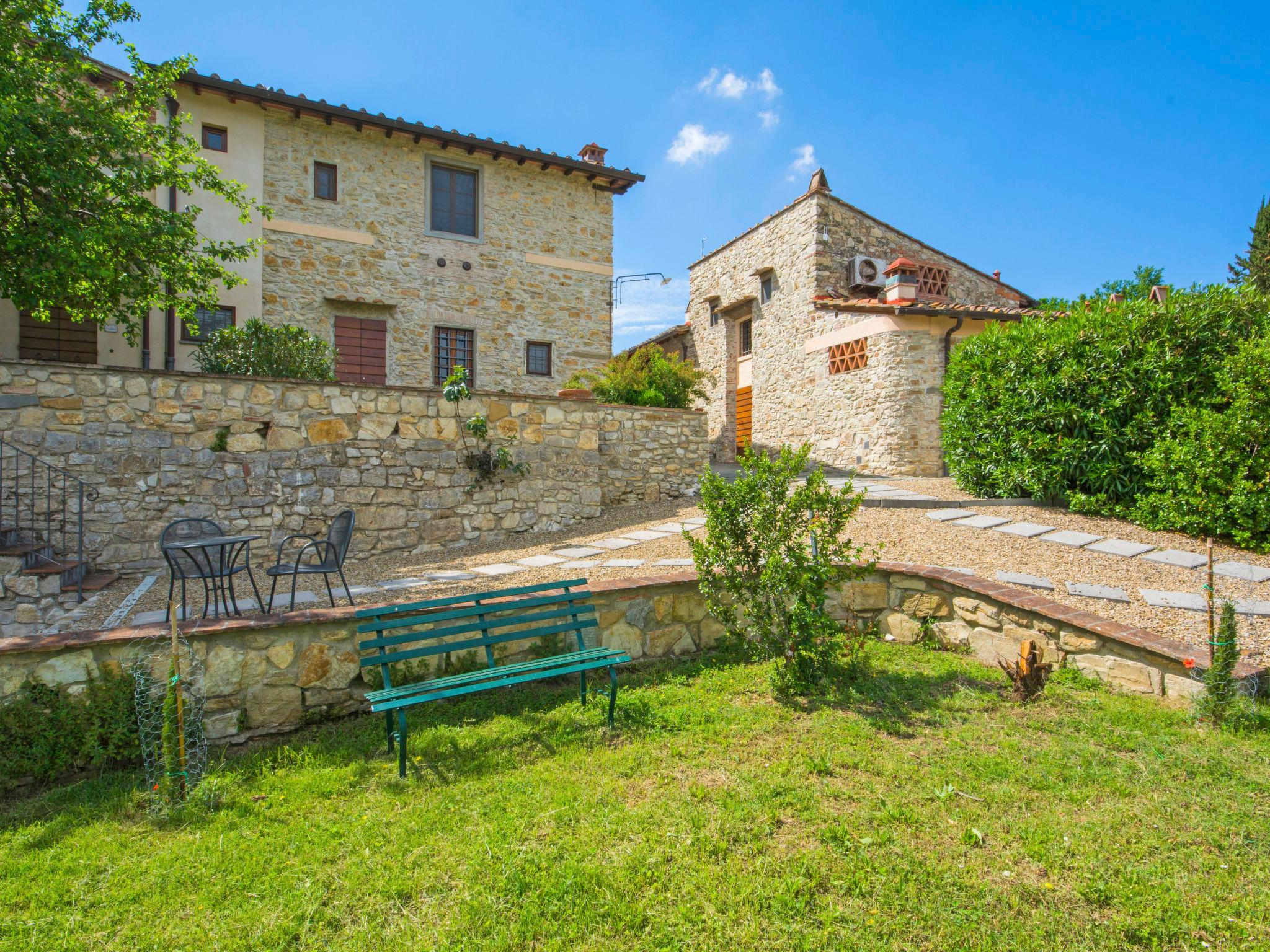 Foto 30 - Haus mit 1 Schlafzimmer in Bagno a Ripoli mit schwimmbad und garten