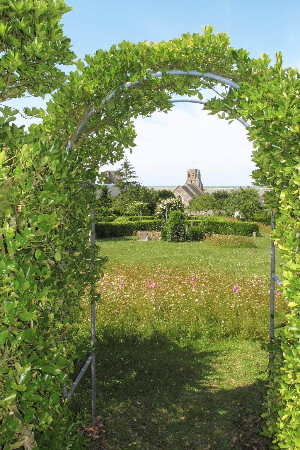 Photo 17 - Maison de 2 chambres à Regnéville-sur-Mer avec jardin et terrasse