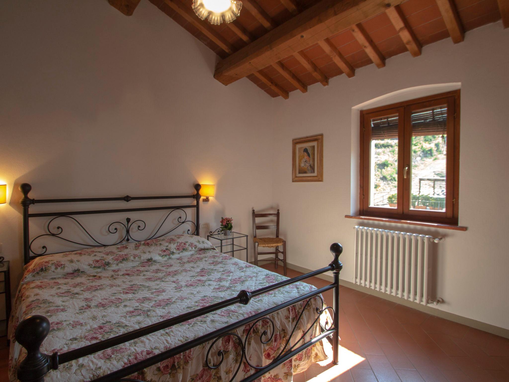 Photo 10 - 2 bedroom Apartment in Serravalle Pistoiese with swimming pool and garden