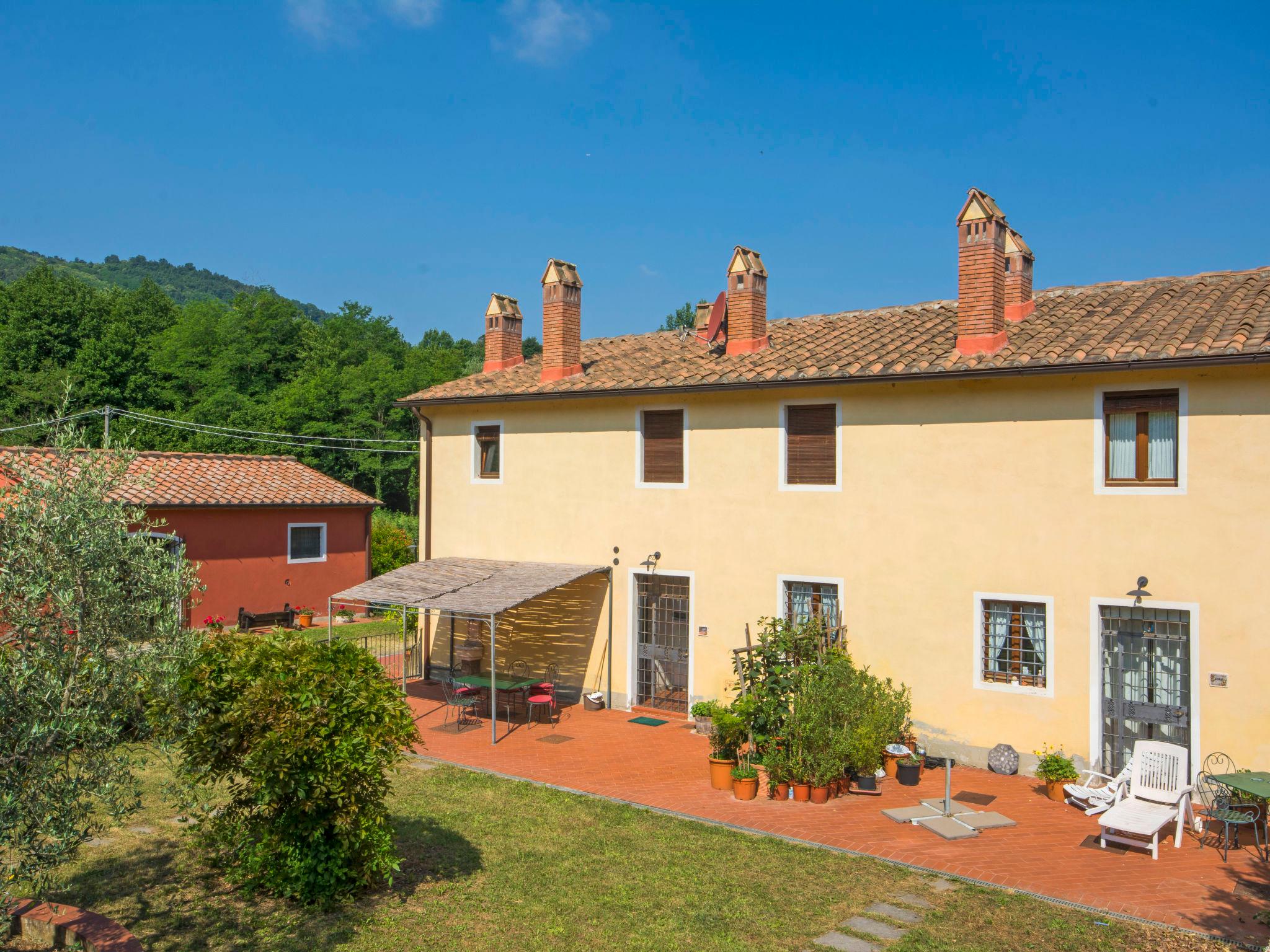 Foto 20 - Appartamento con 3 camere da letto a Serravalle Pistoiese con piscina e giardino