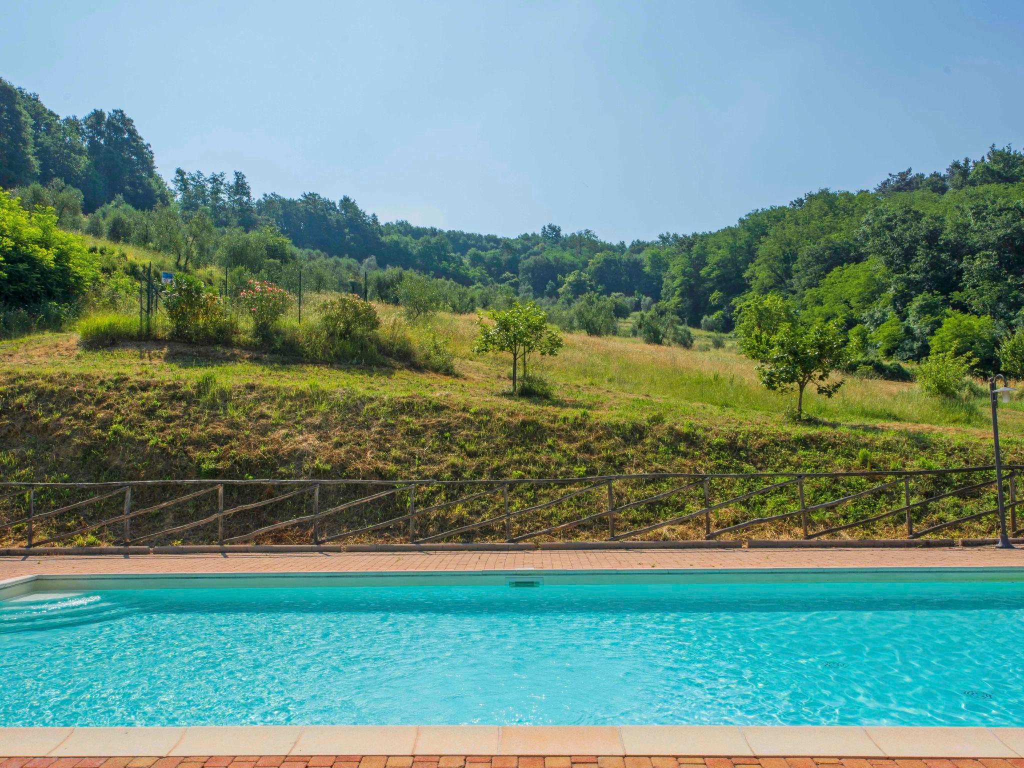 Foto 7 - Appartamento con 2 camere da letto a Serravalle Pistoiese con piscina e giardino