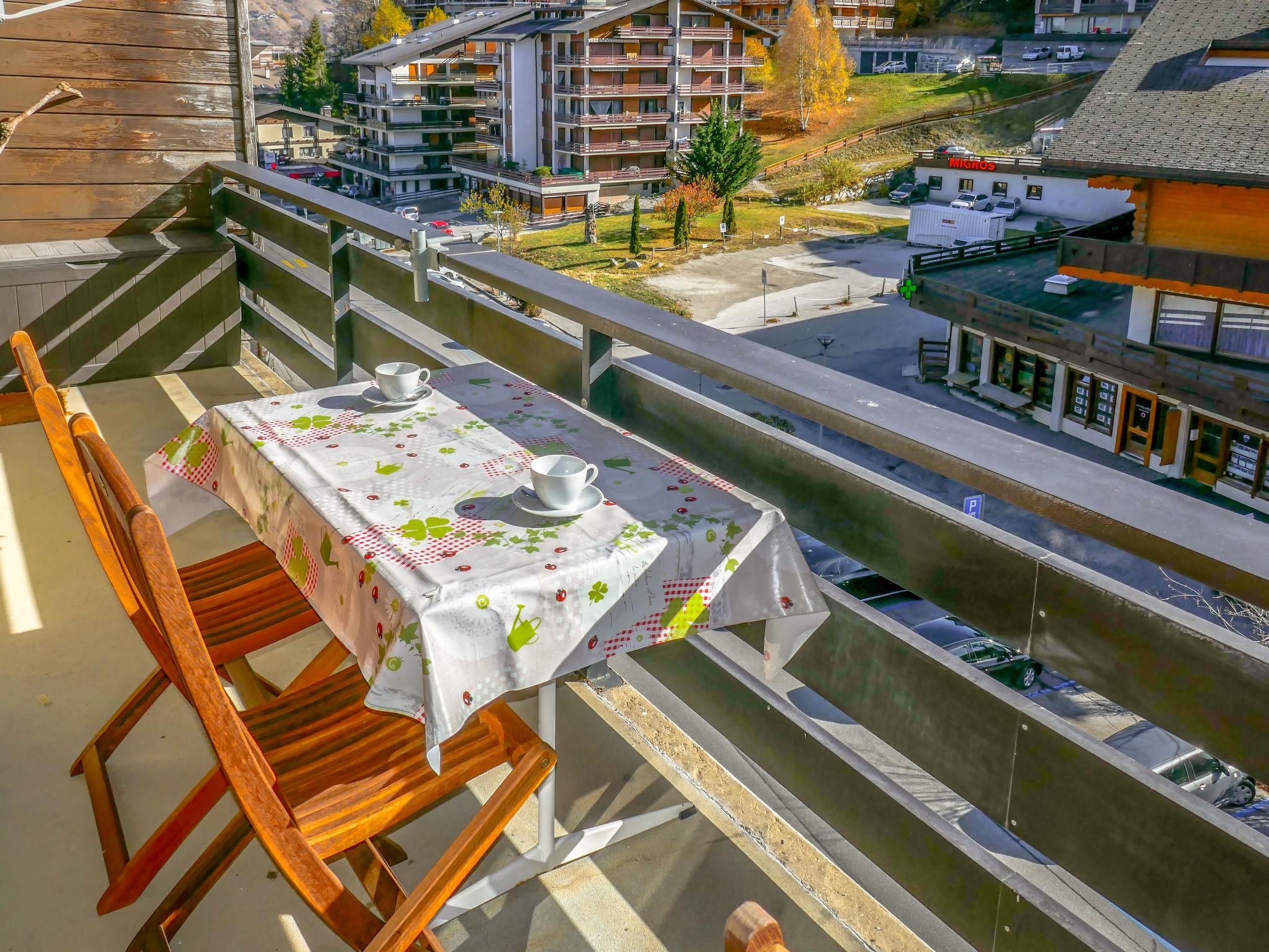 Foto 13 - Apartamento de 1 habitación en Nendaz con vistas a la montaña