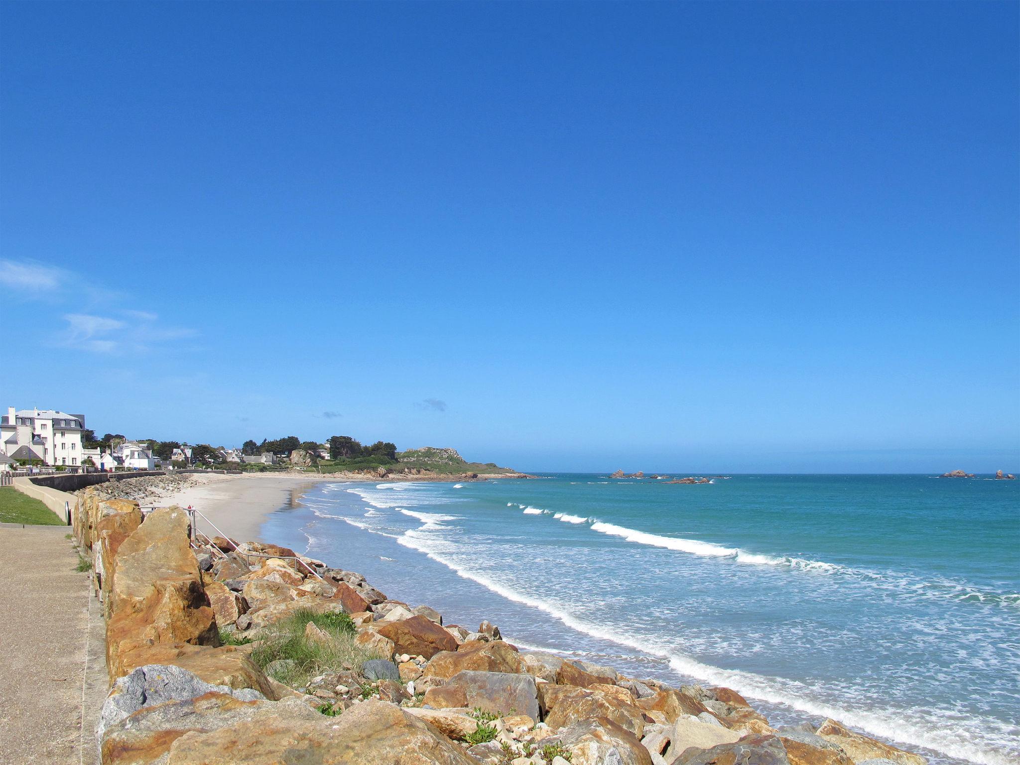 Photo 21 - Maison de 2 chambres à Plougasnou avec terrasse et vues à la mer