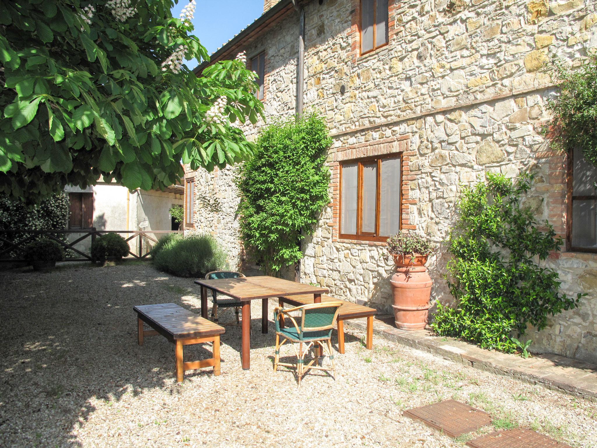 Foto 3 - Apartamento de 2 quartos em Castellina in Chianti com piscina e jardim